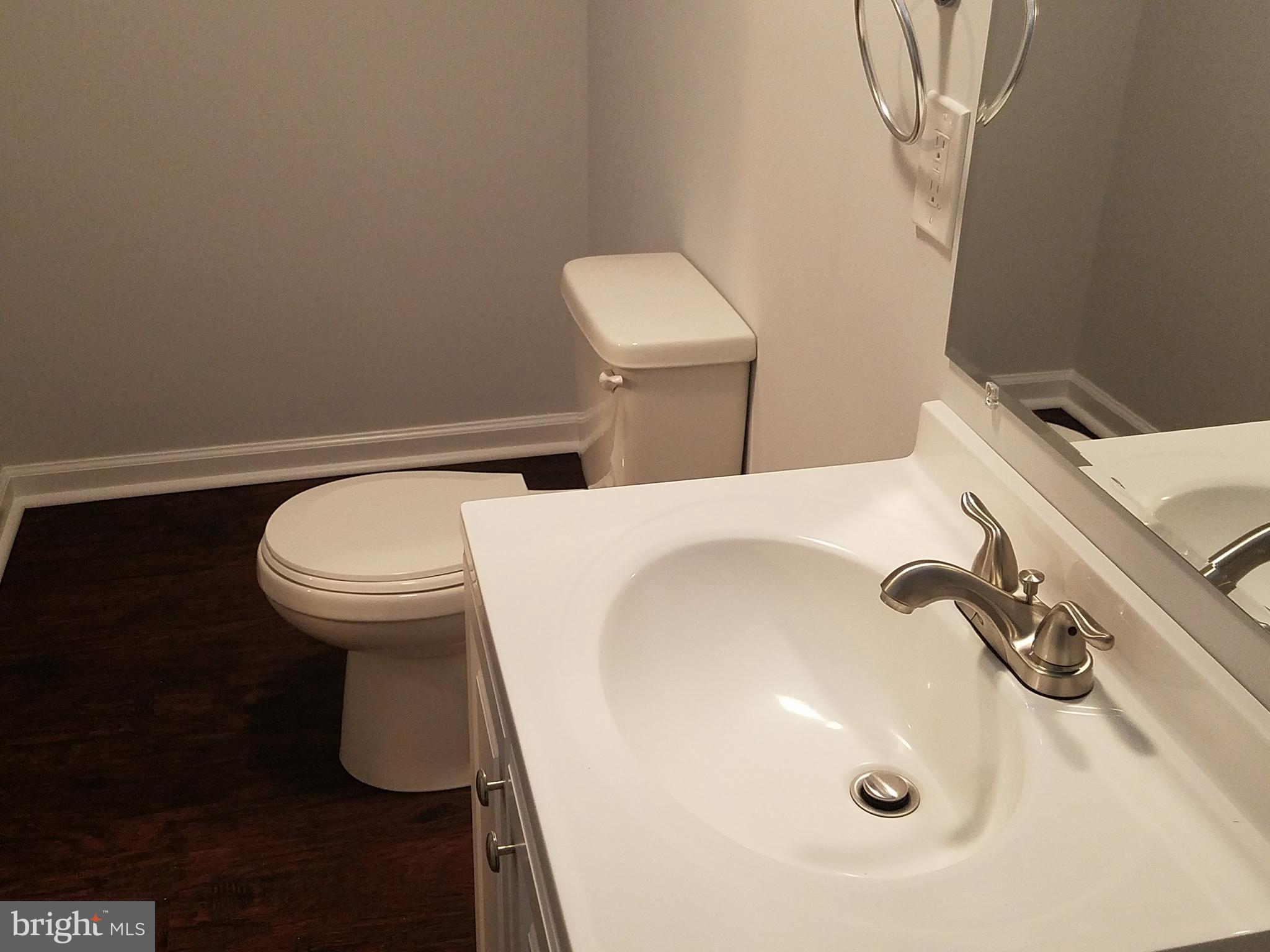 HOLLAND HILL - Residential