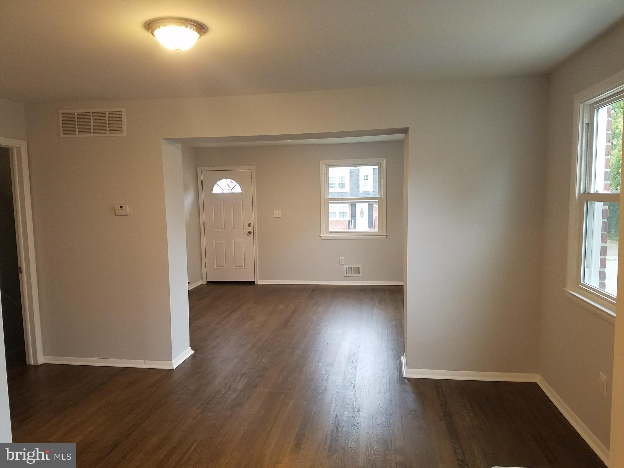 HOLLAND HILL - Residential