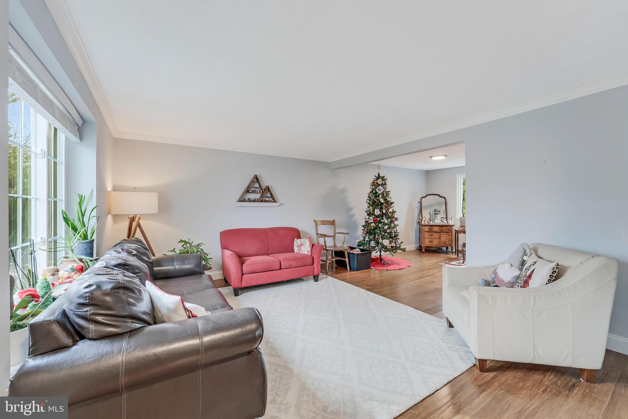 FOX MILL ESTATES - Residential Lease