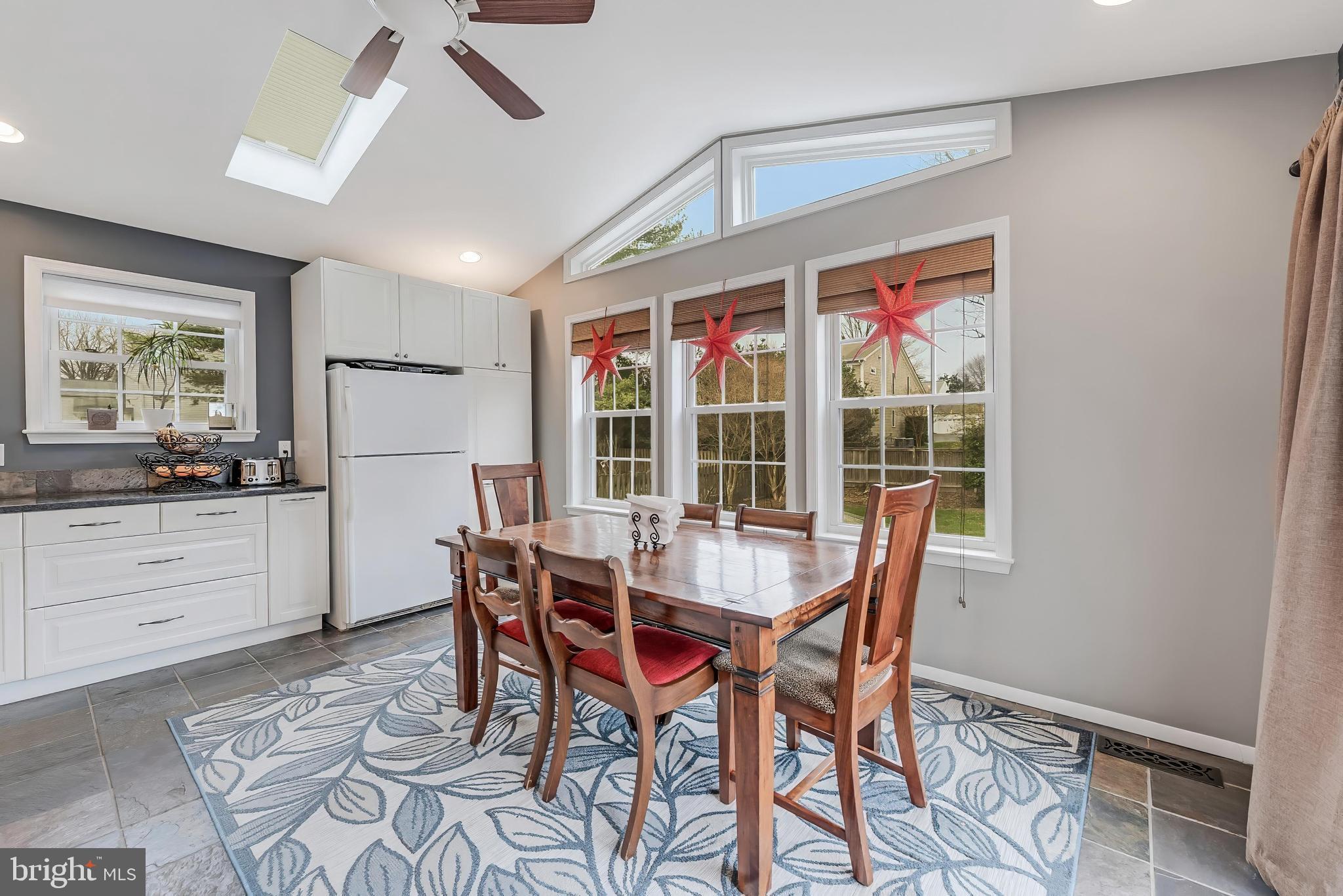 FOX MILL ESTATES - Residential Lease