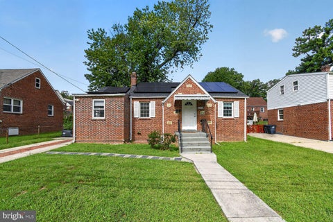 Homes For Sale - 6406 Knollbrook Drive<br/> HYATTSVILLE, MD 20783