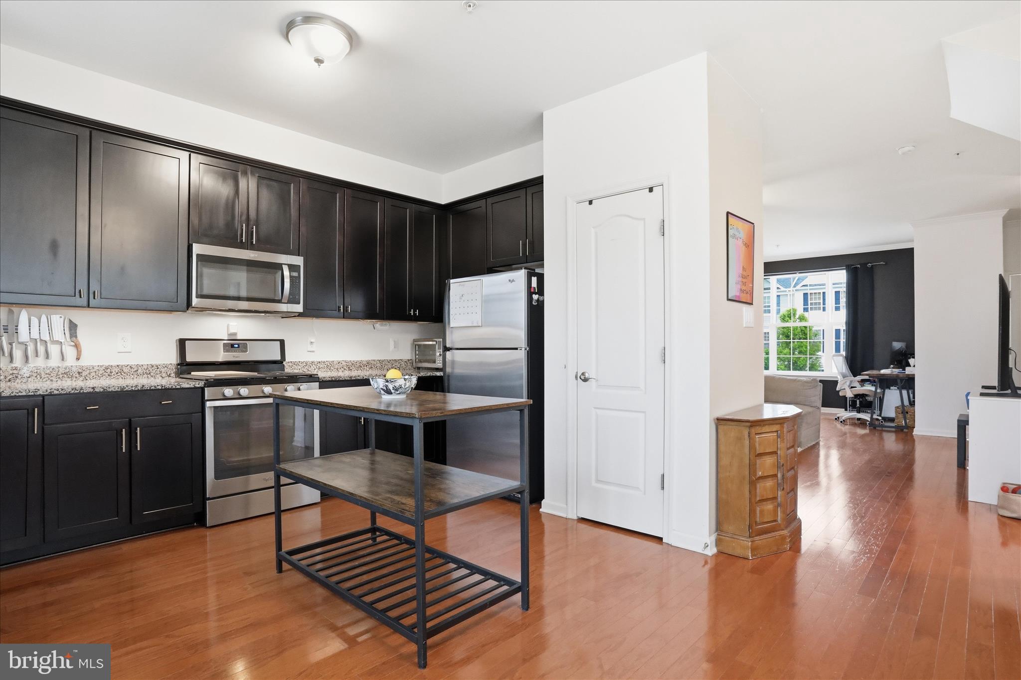 COLLEGIATE ACRES - Residential