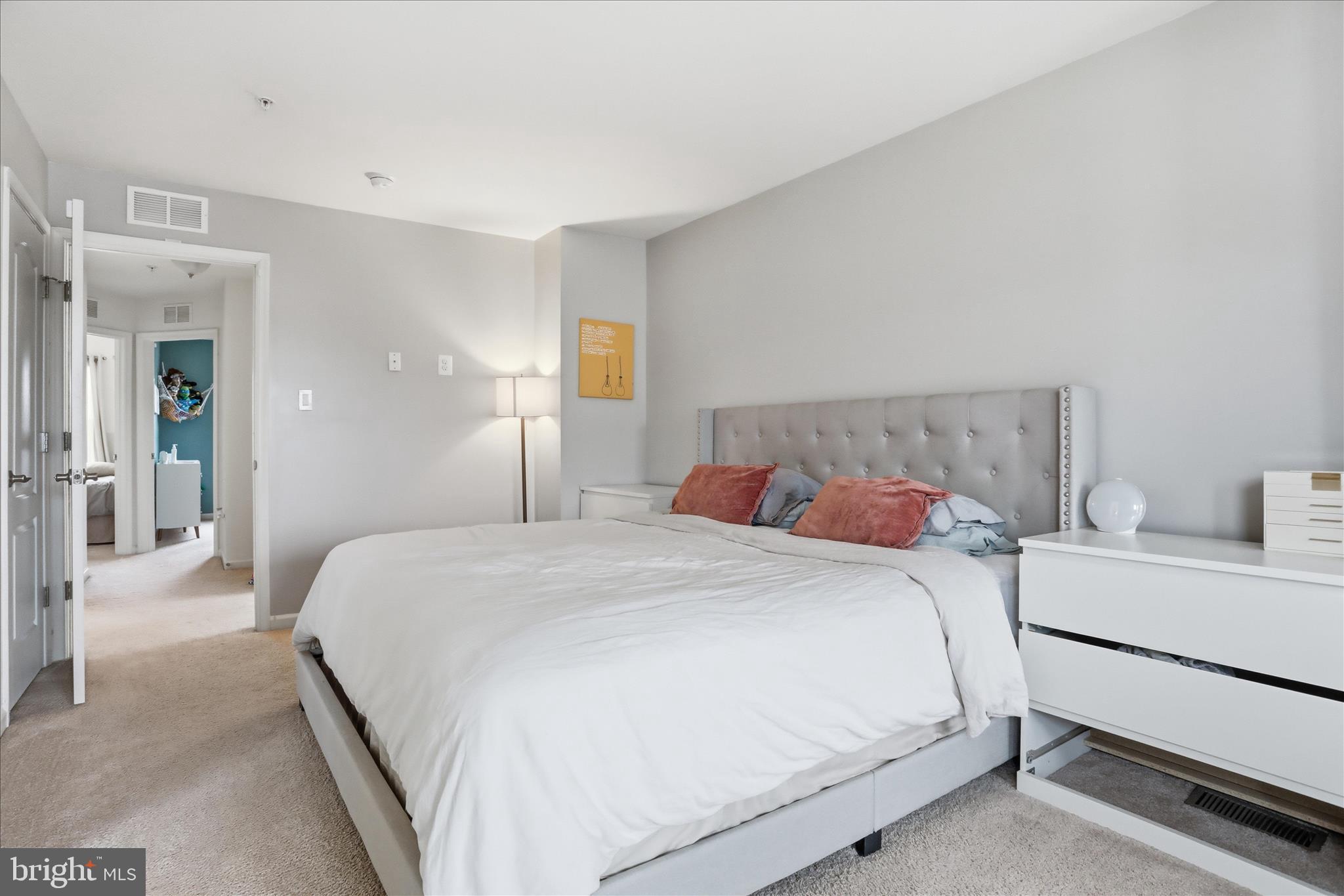 COLLEGIATE ACRES - Residential