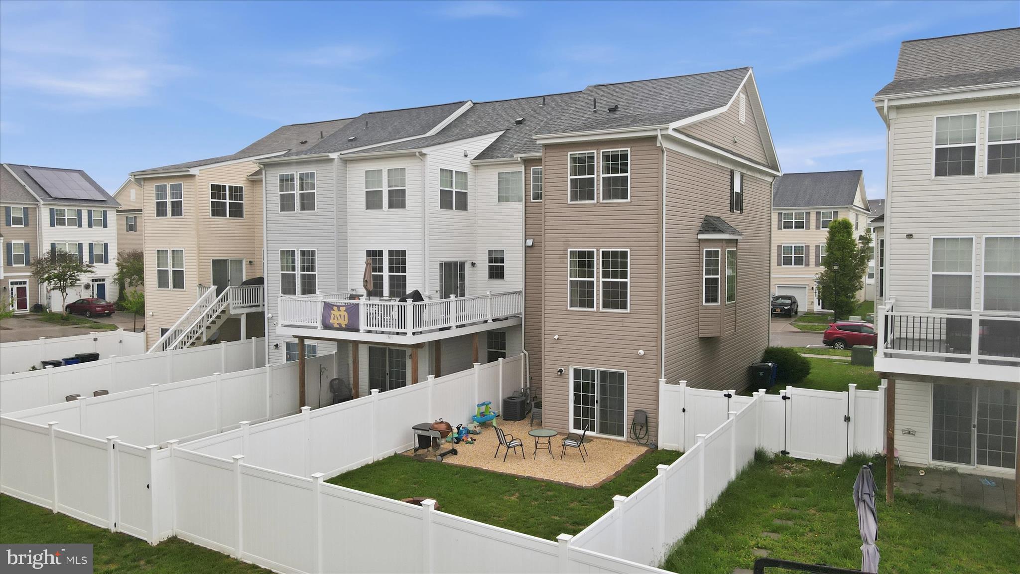 COLLEGIATE ACRES - Residential