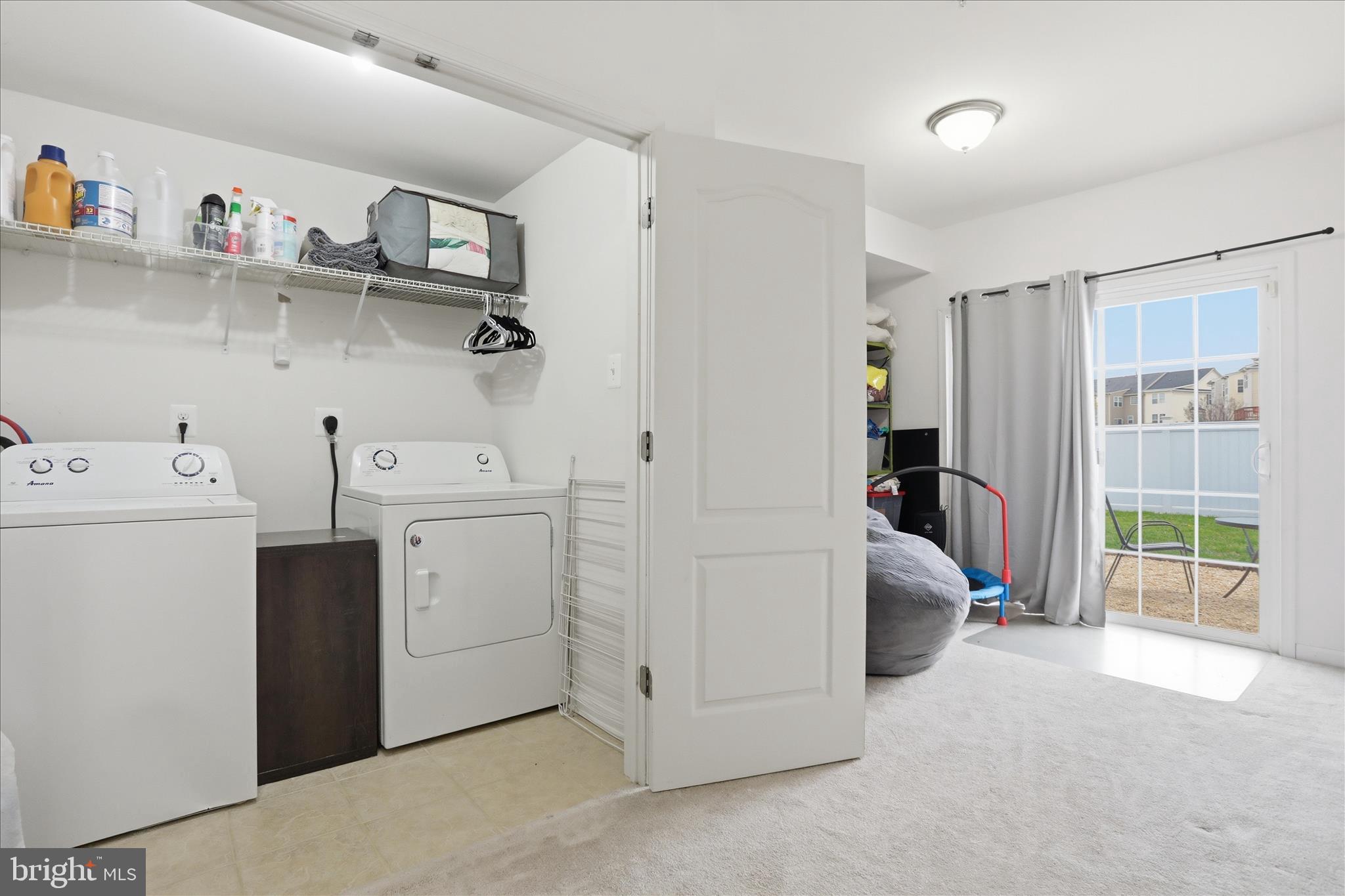 COLLEGIATE ACRES - Residential