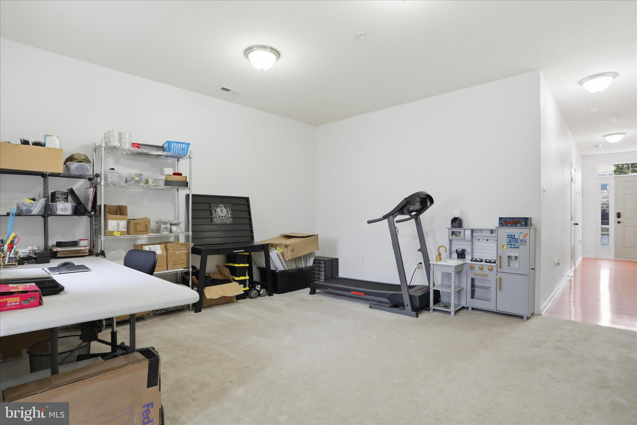 COLLEGIATE ACRES - Residential