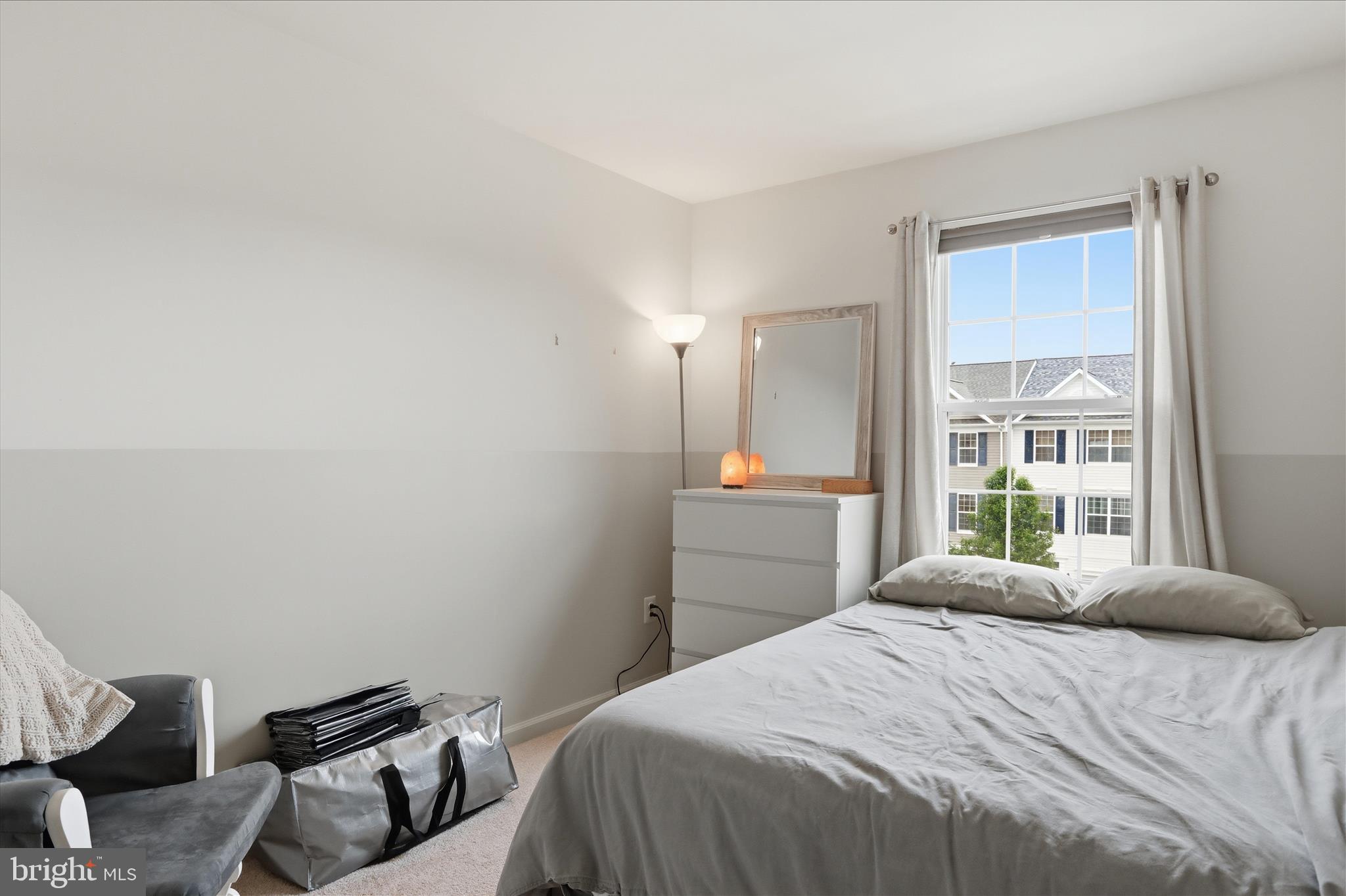 COLLEGIATE ACRES - Residential