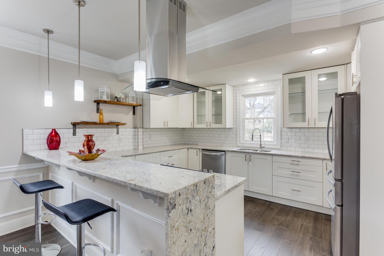 MT RAINIER- ROGERS 1ST A - Residential