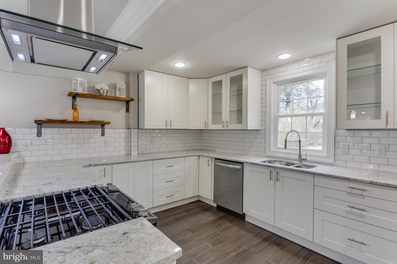 MT RAINIER- ROGERS 1ST A - Residential