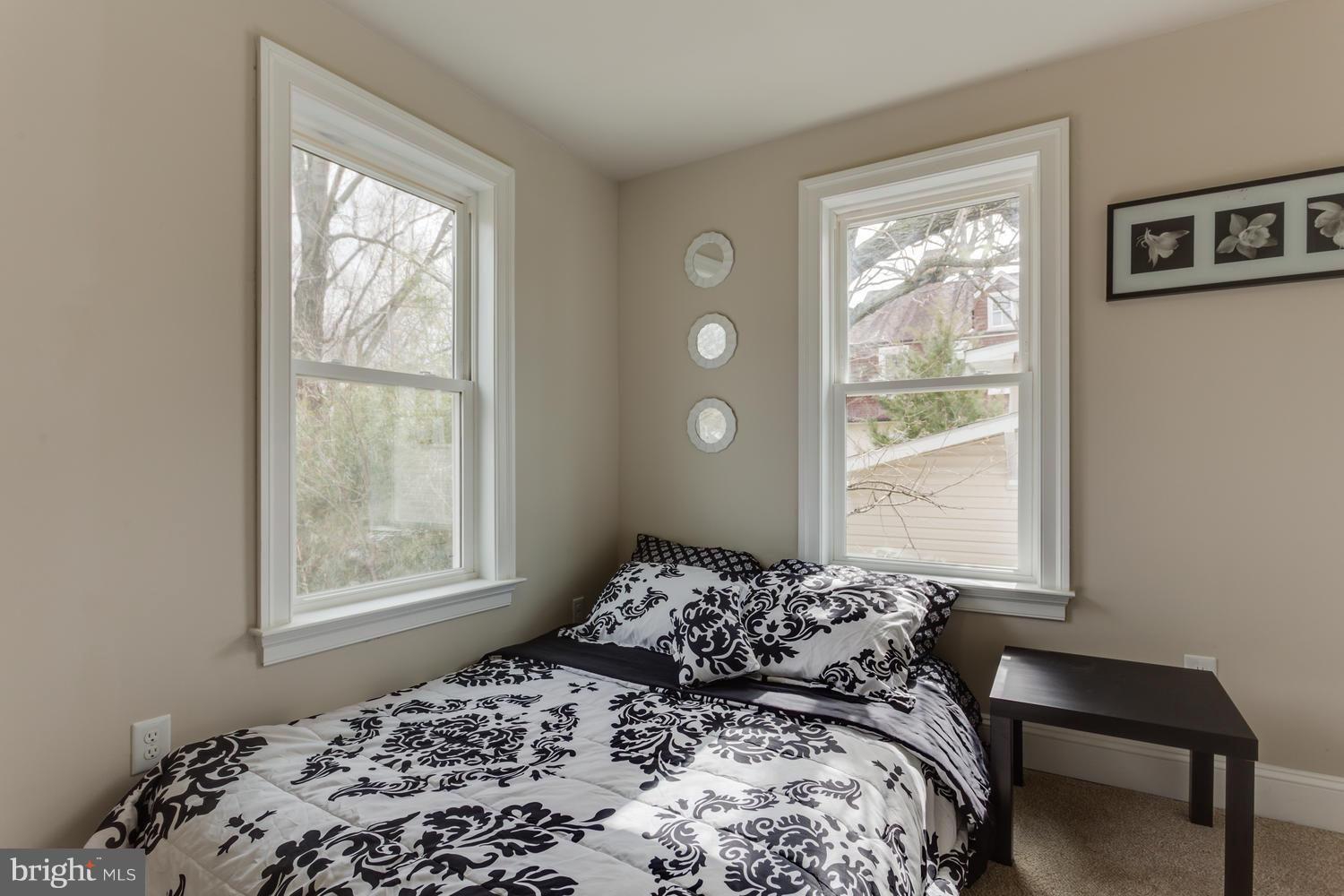 MT RAINIER- ROGERS 1ST A - Residential