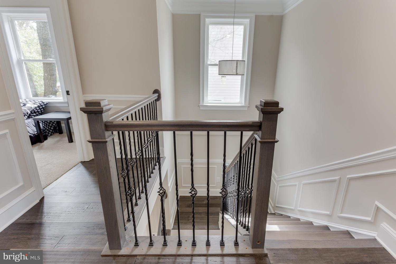 MT RAINIER- ROGERS 1ST A - Residential