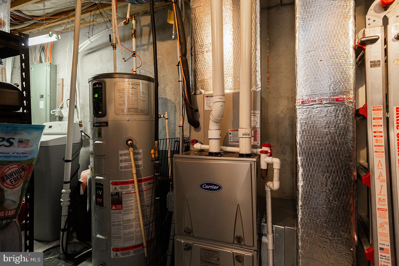 LONGWOOD SQUARE - Residential