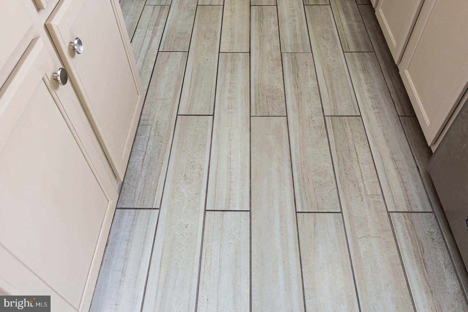 LONGWOOD SQUARE - Residential