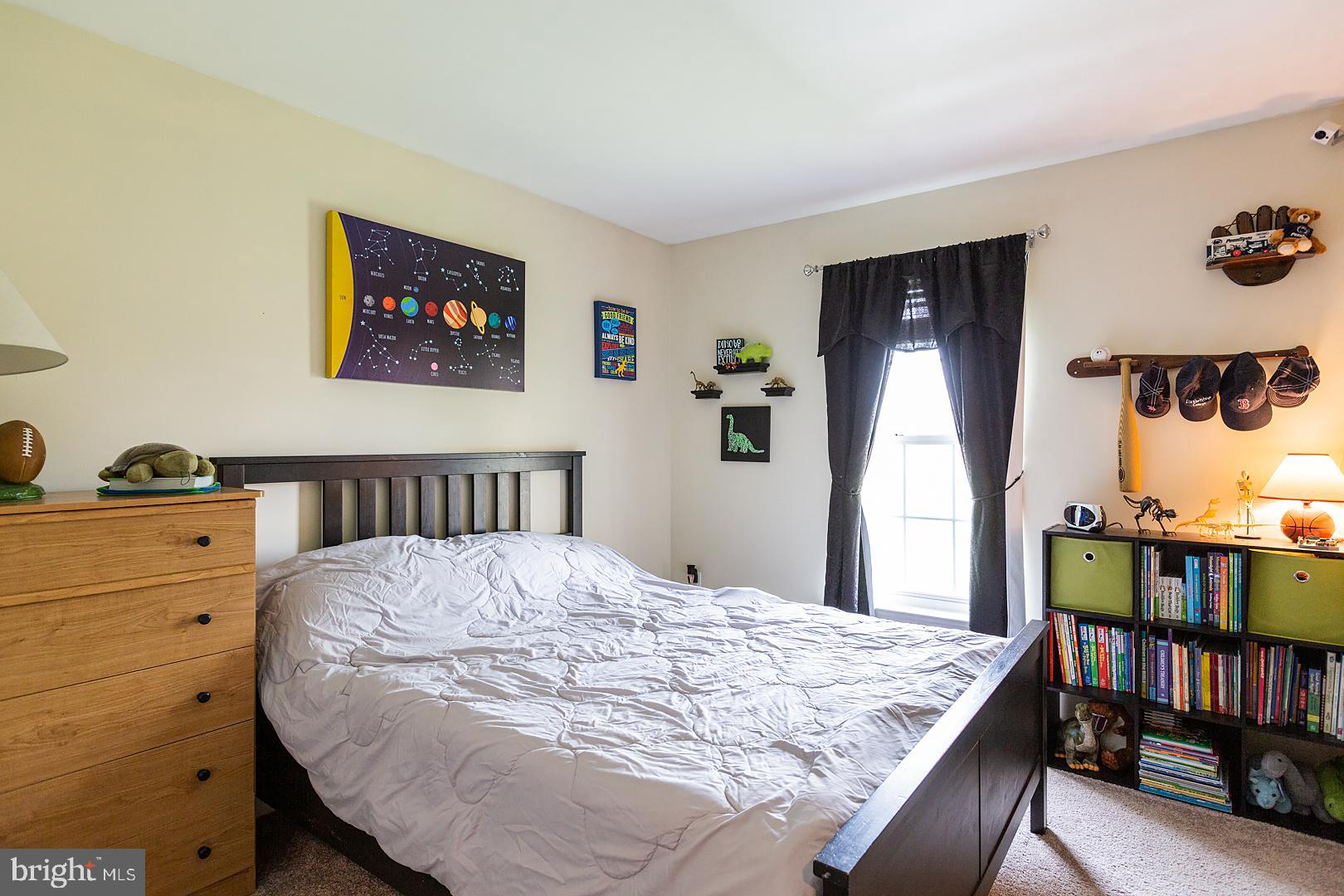 LONGWOOD SQUARE - Residential