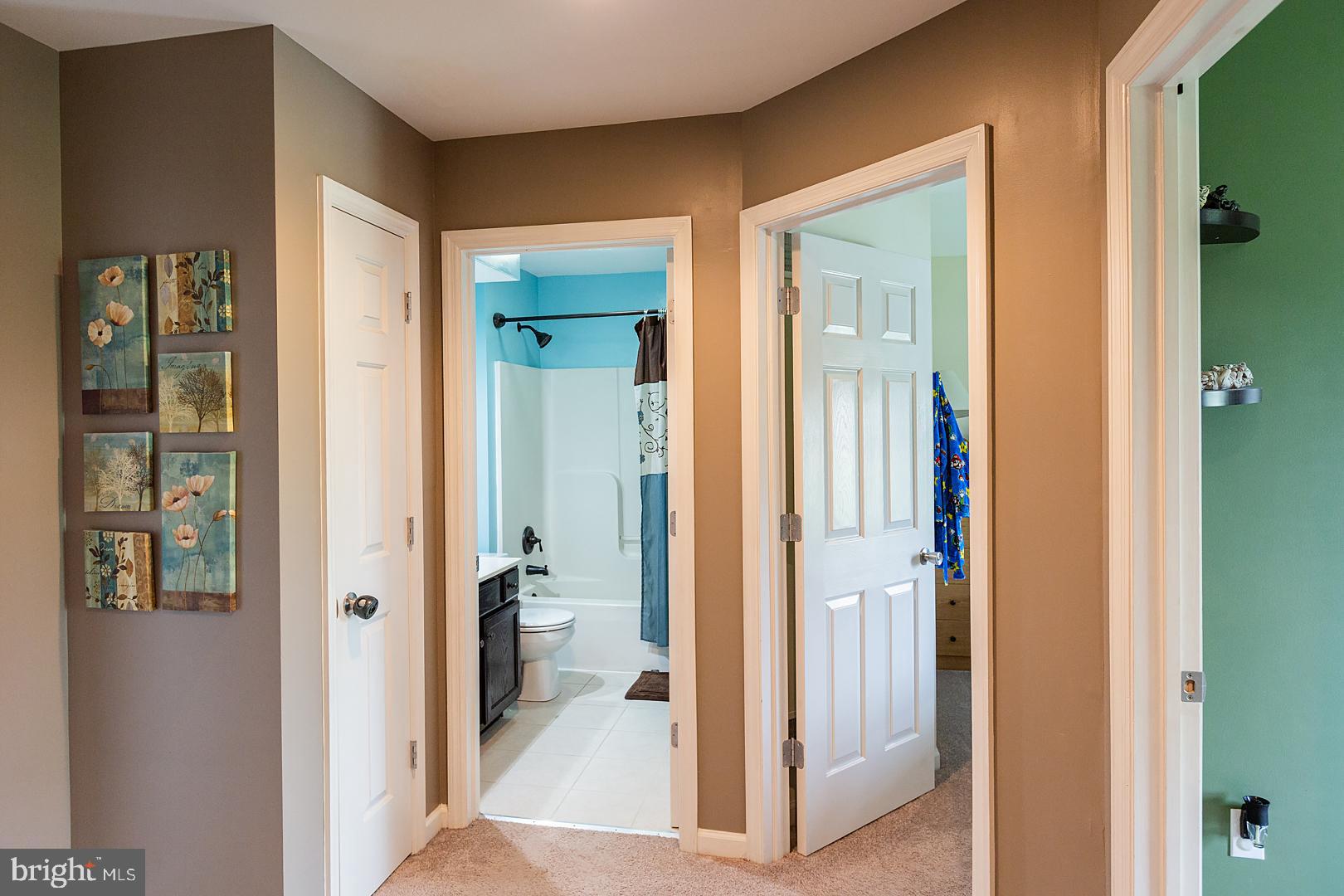 LONGWOOD SQUARE - Residential