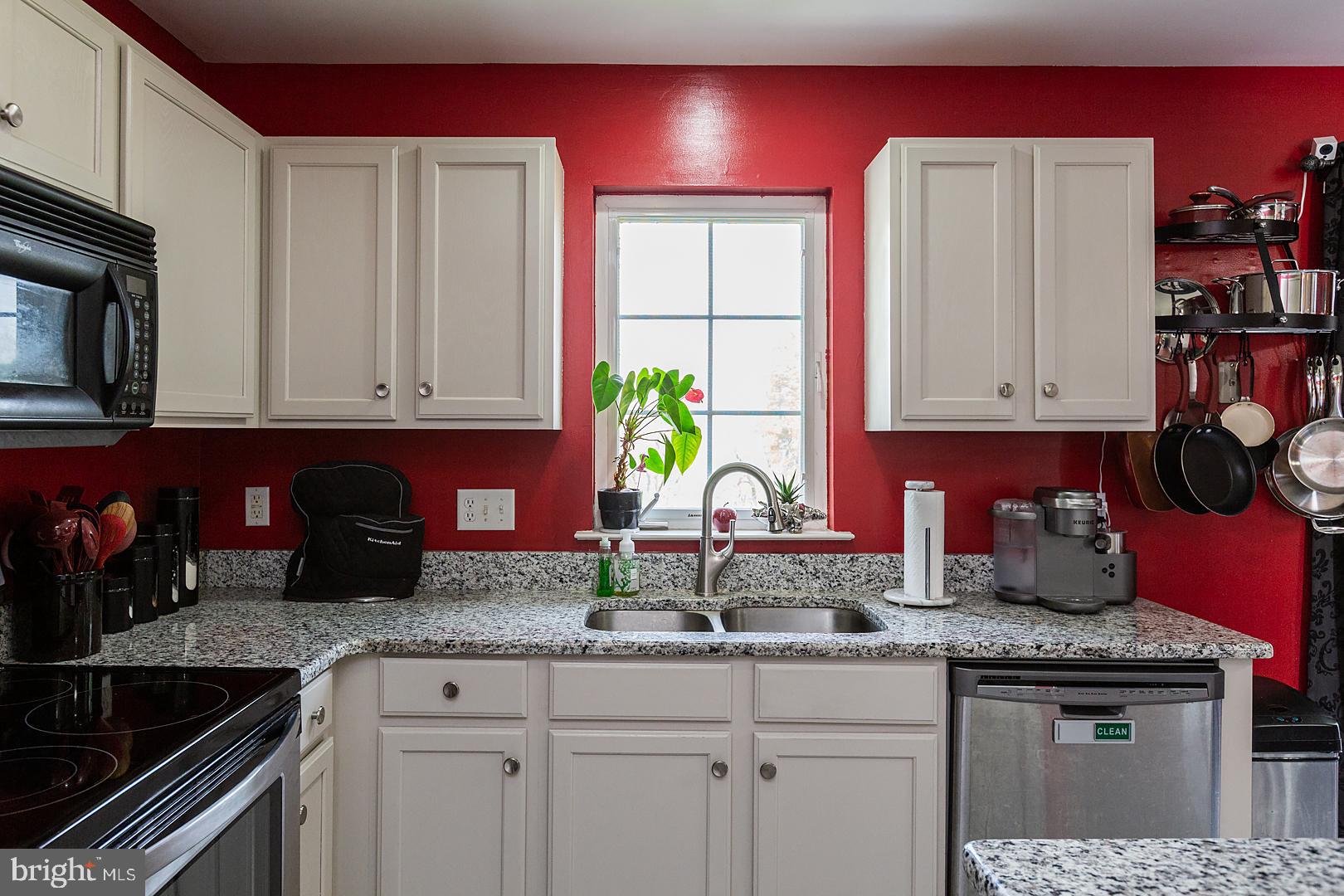 LONGWOOD SQUARE - Residential