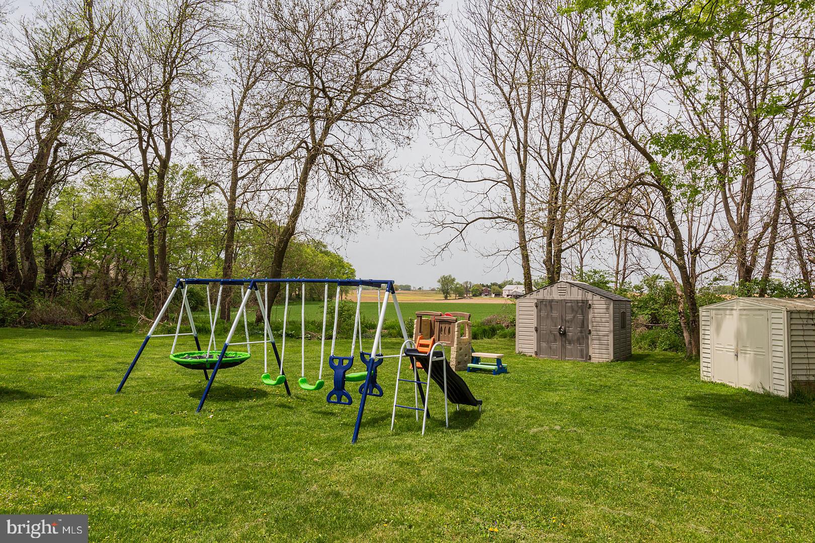 LONGWOOD SQUARE - Residential