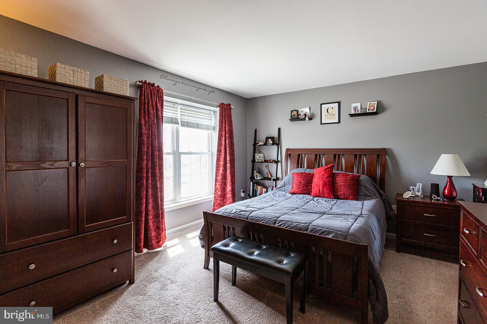 LONGWOOD SQUARE - Residential