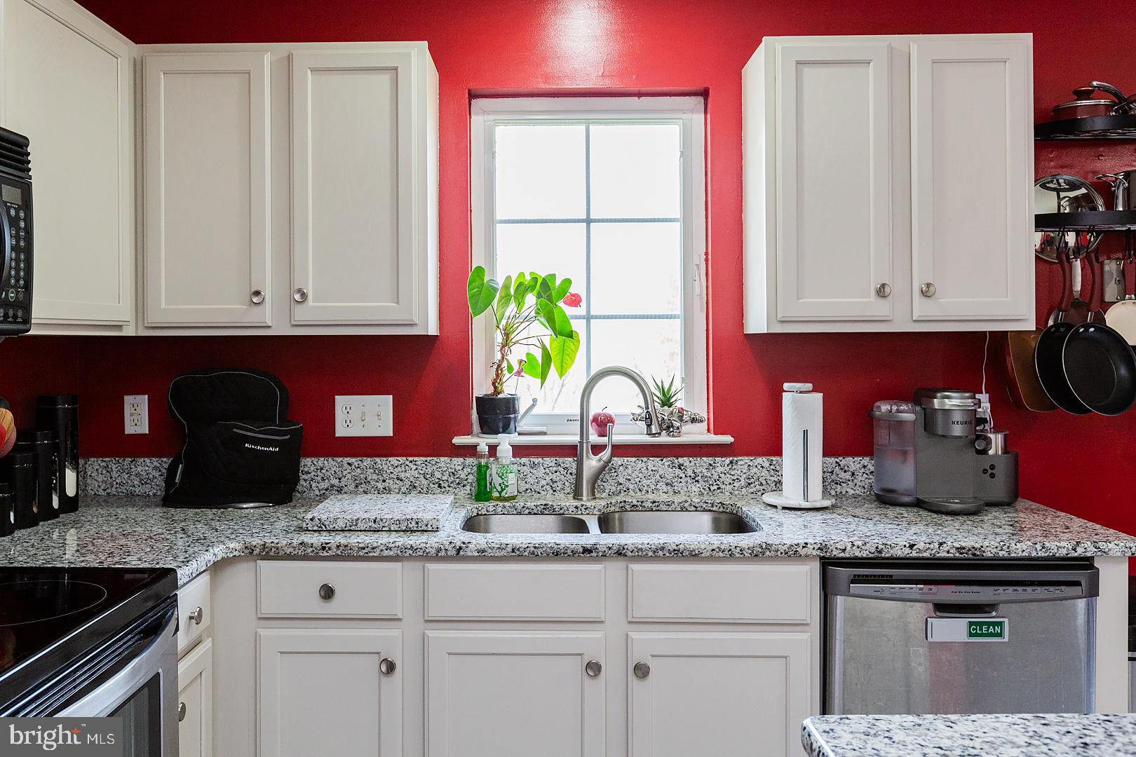 LONGWOOD SQUARE - Residential