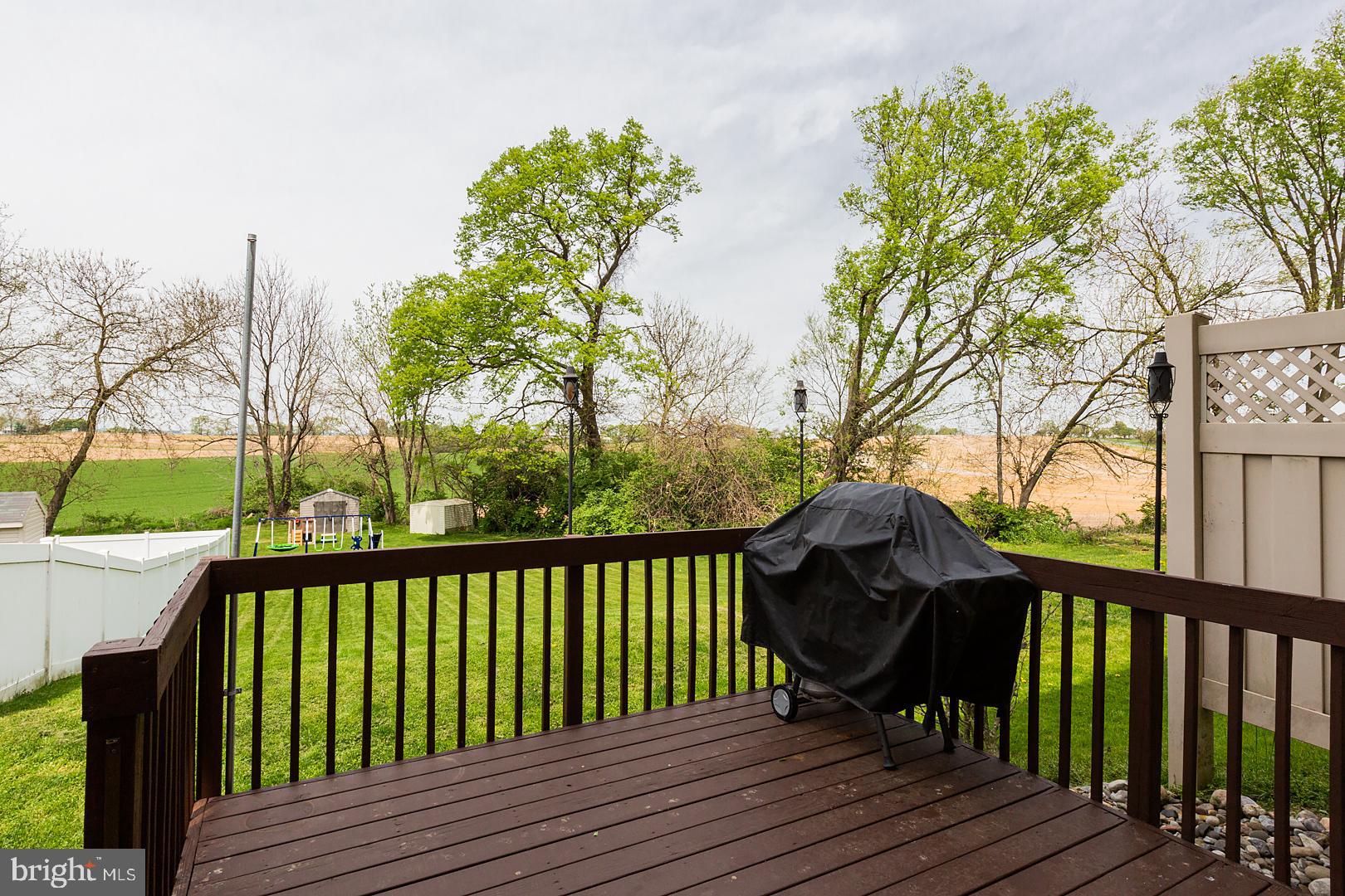 LONGWOOD SQUARE - Residential