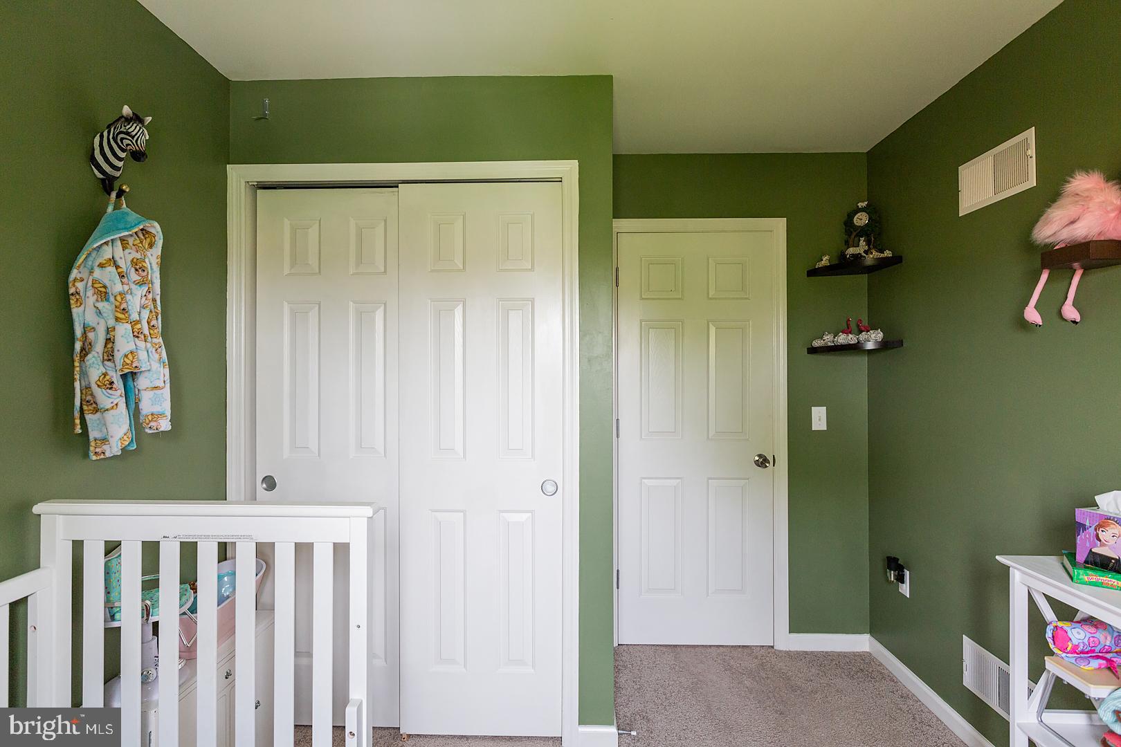 LONGWOOD SQUARE - Residential