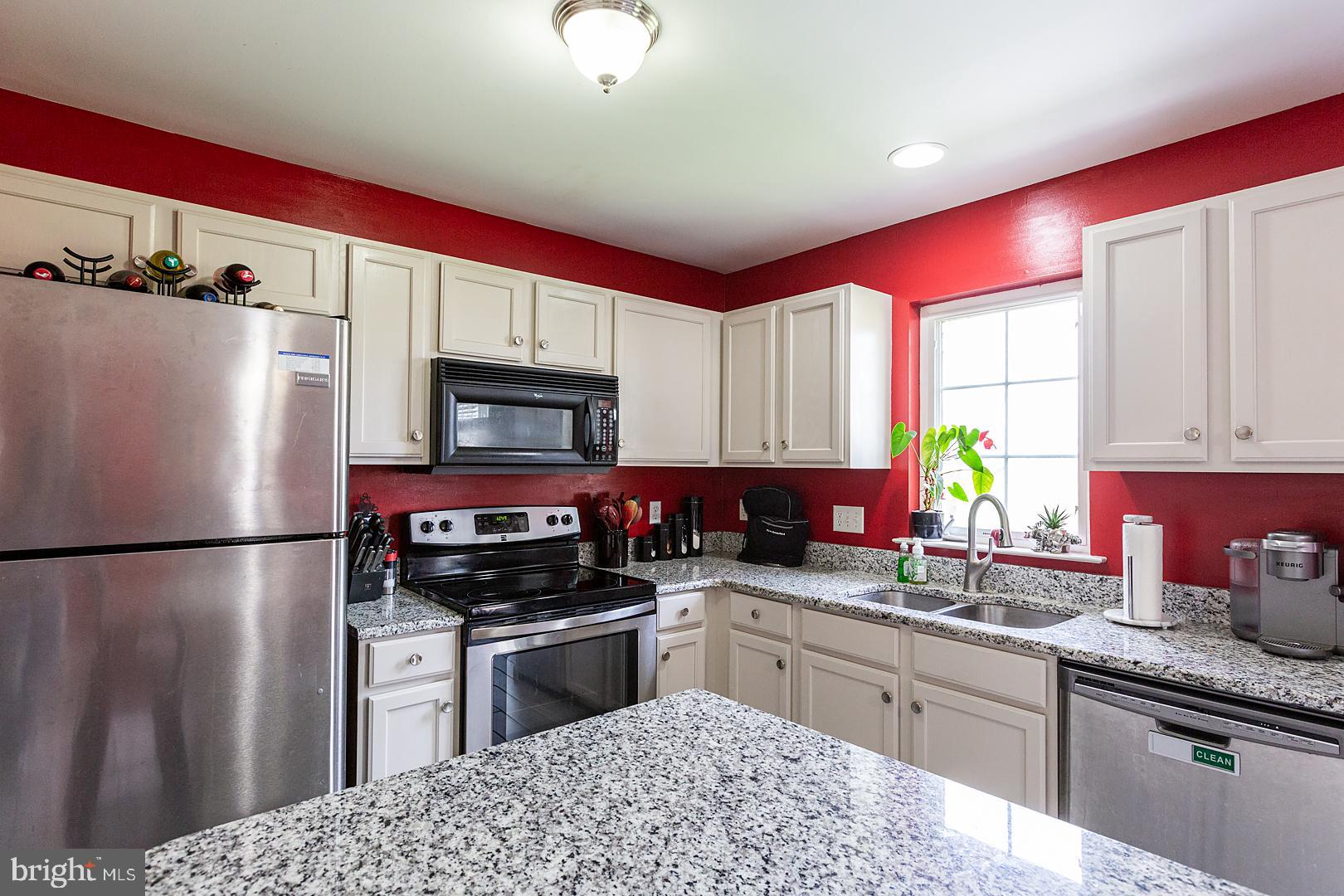 LONGWOOD SQUARE - Residential