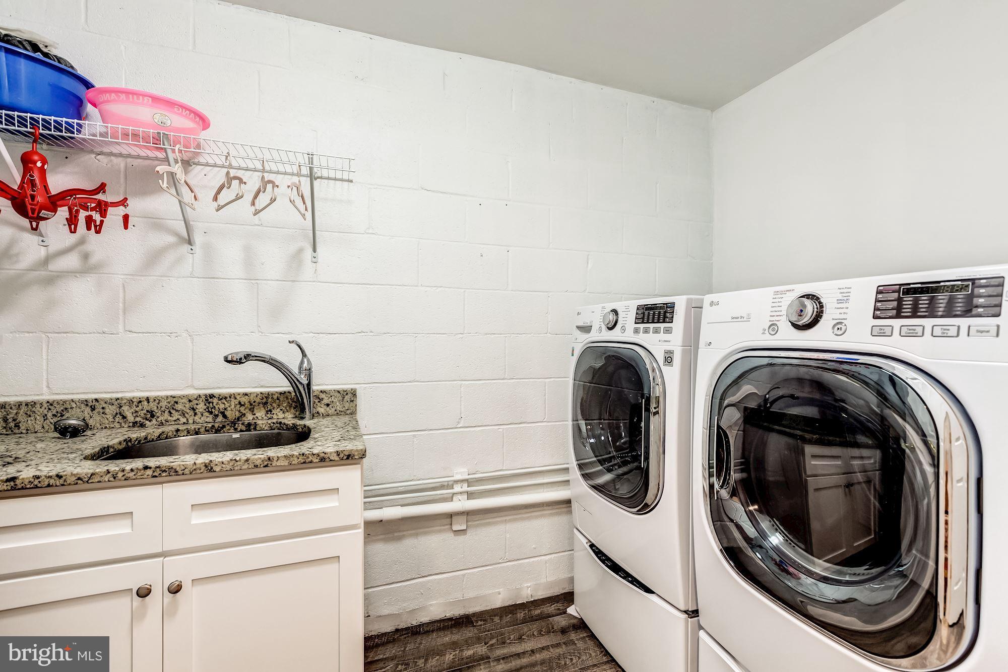 TWINBROOK - Residential