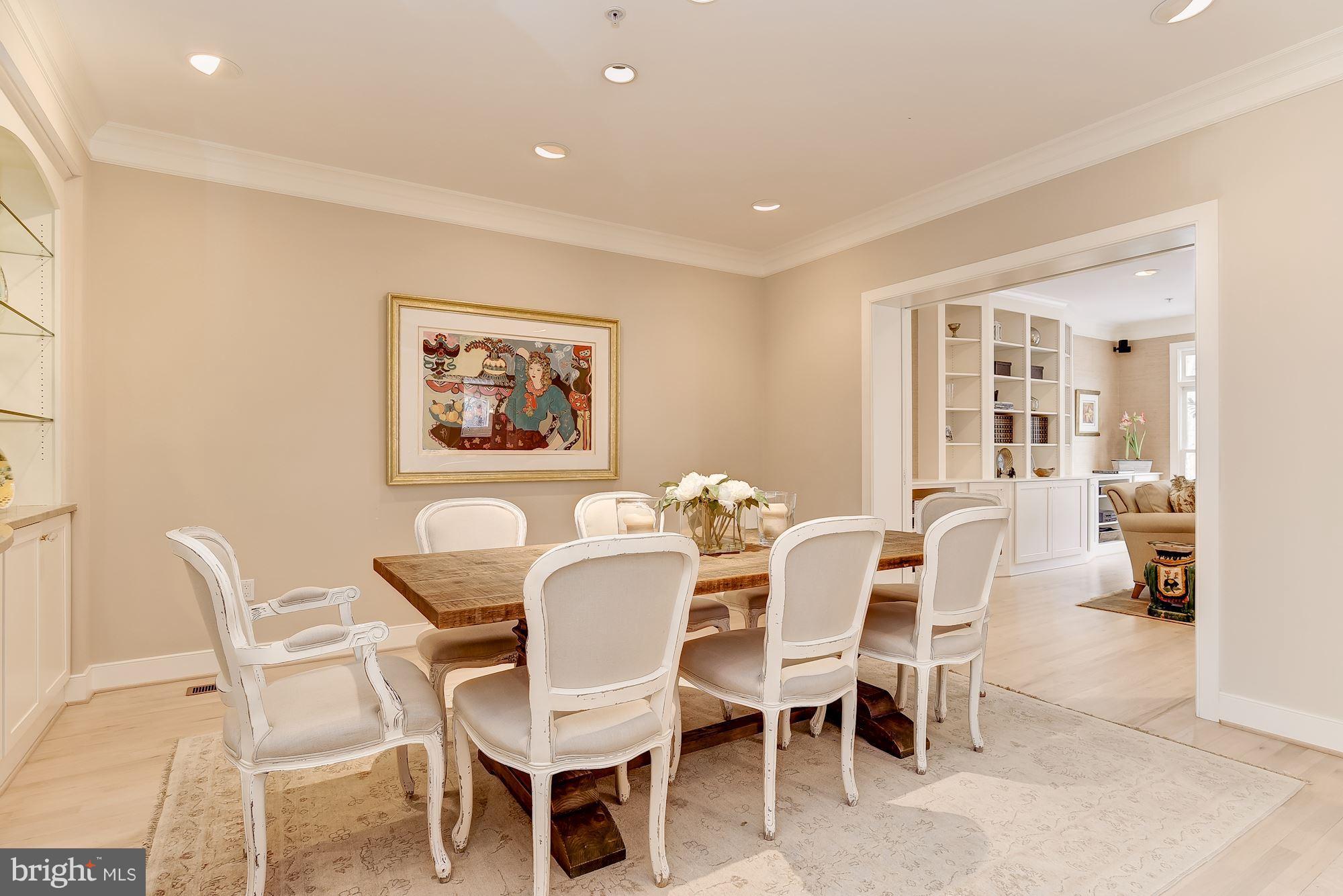 RIVER FALLS - Residential