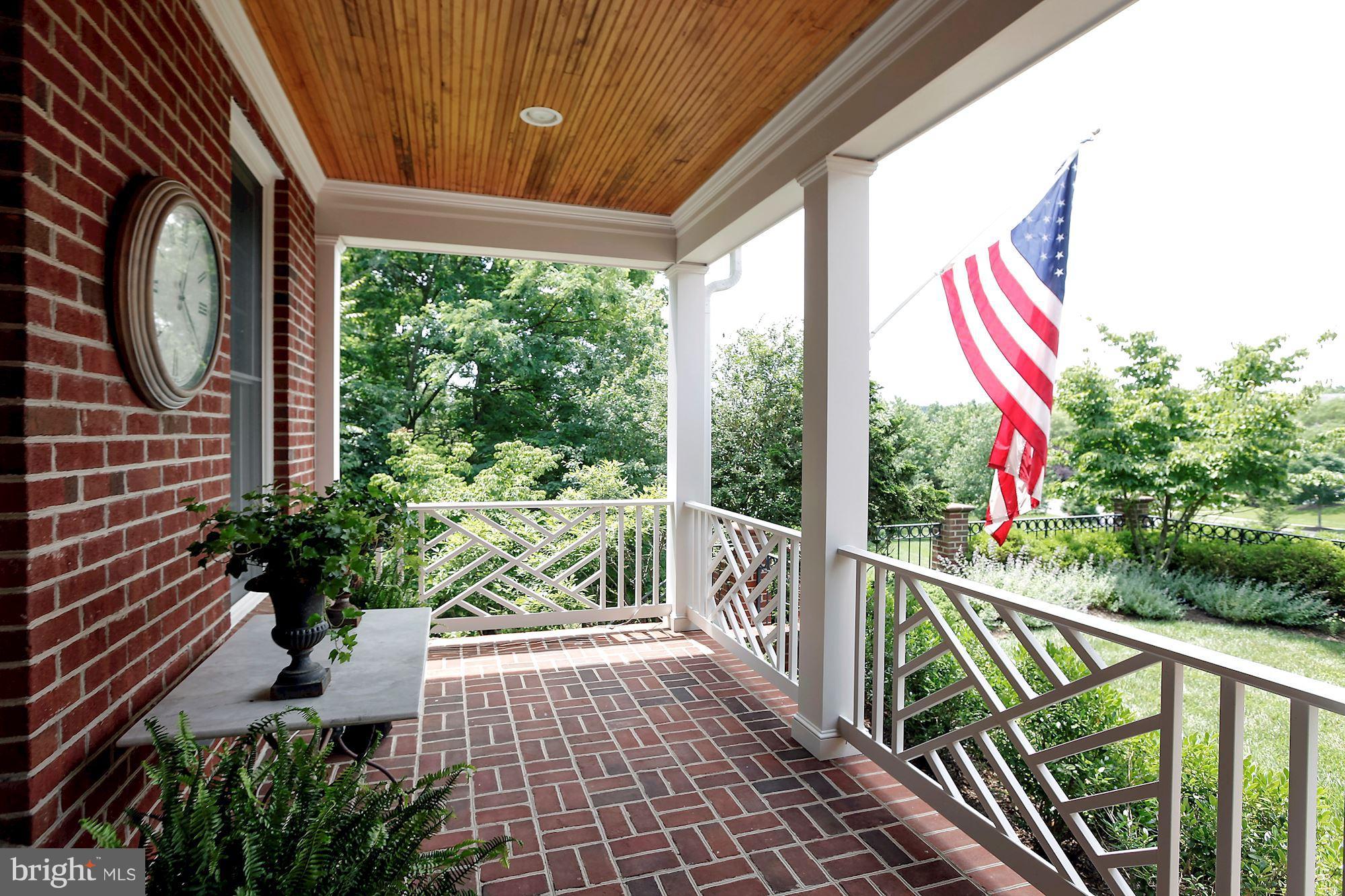 RIVER FALLS - Residential