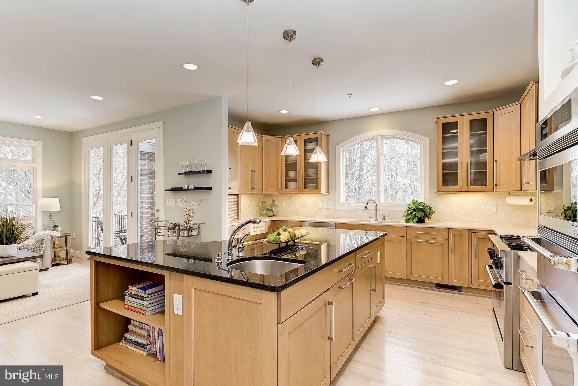 RIVER FALLS - Residential