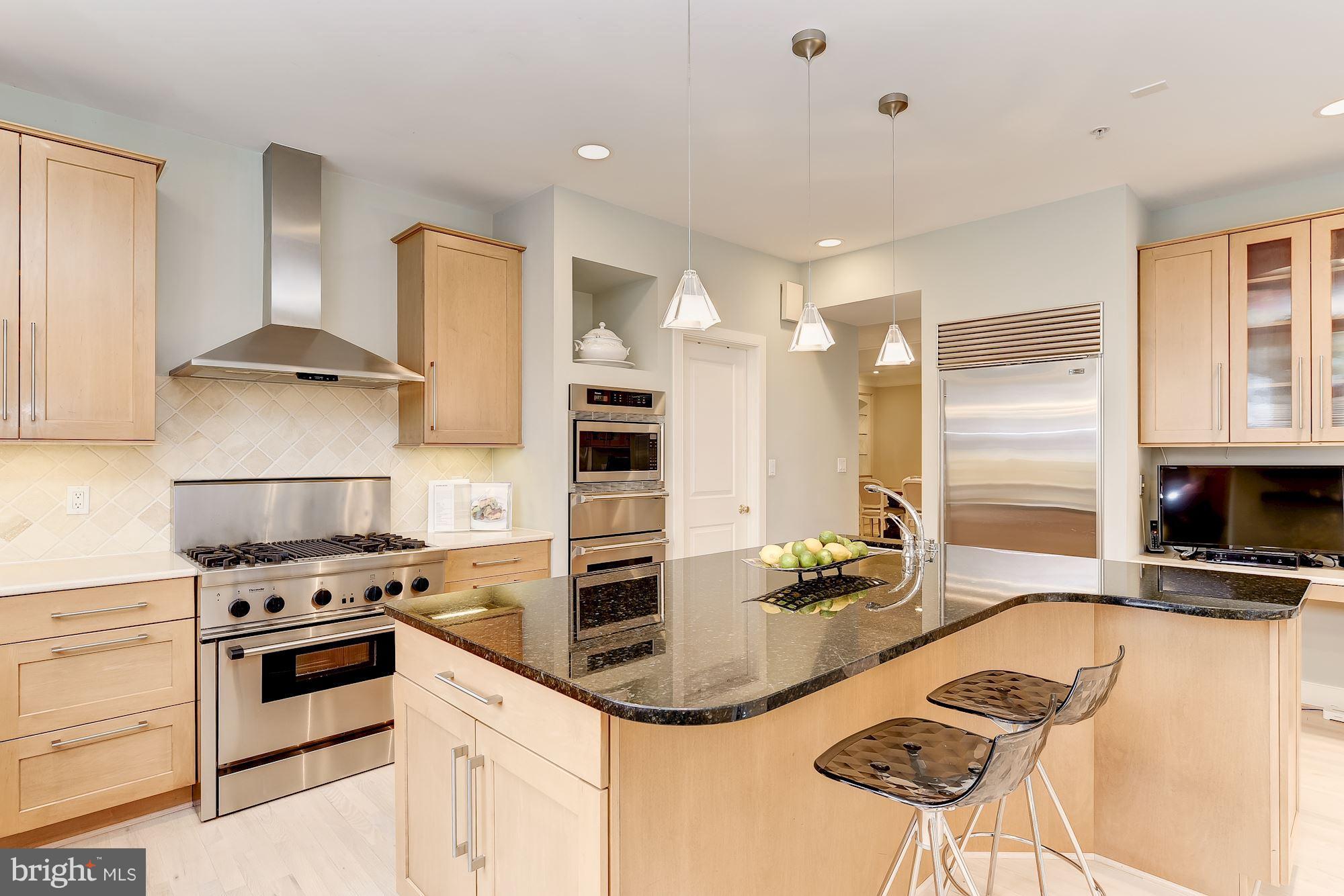 RIVER FALLS - Residential