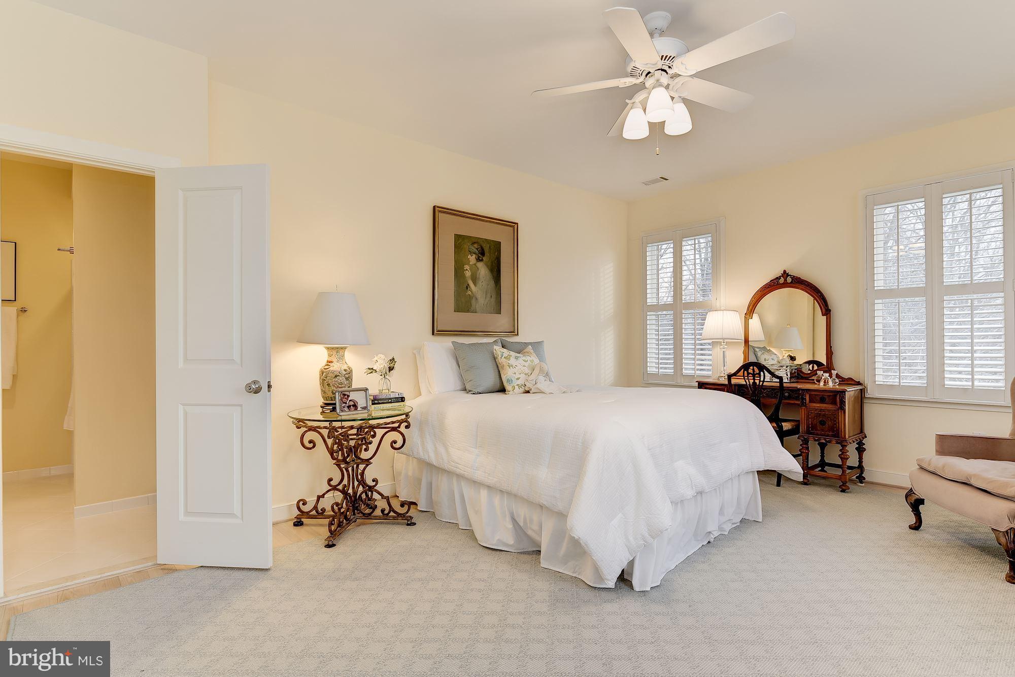 RIVER FALLS - Residential