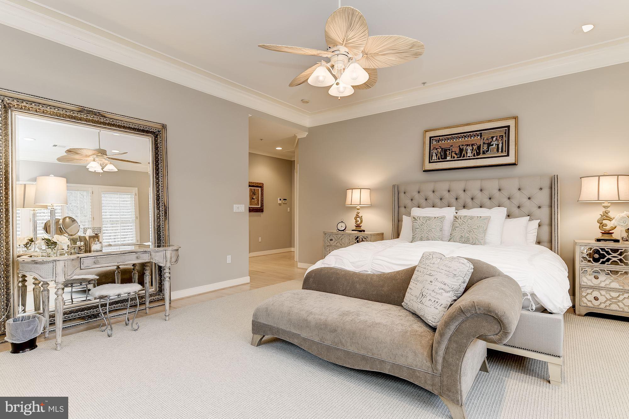 RIVER FALLS - Residential