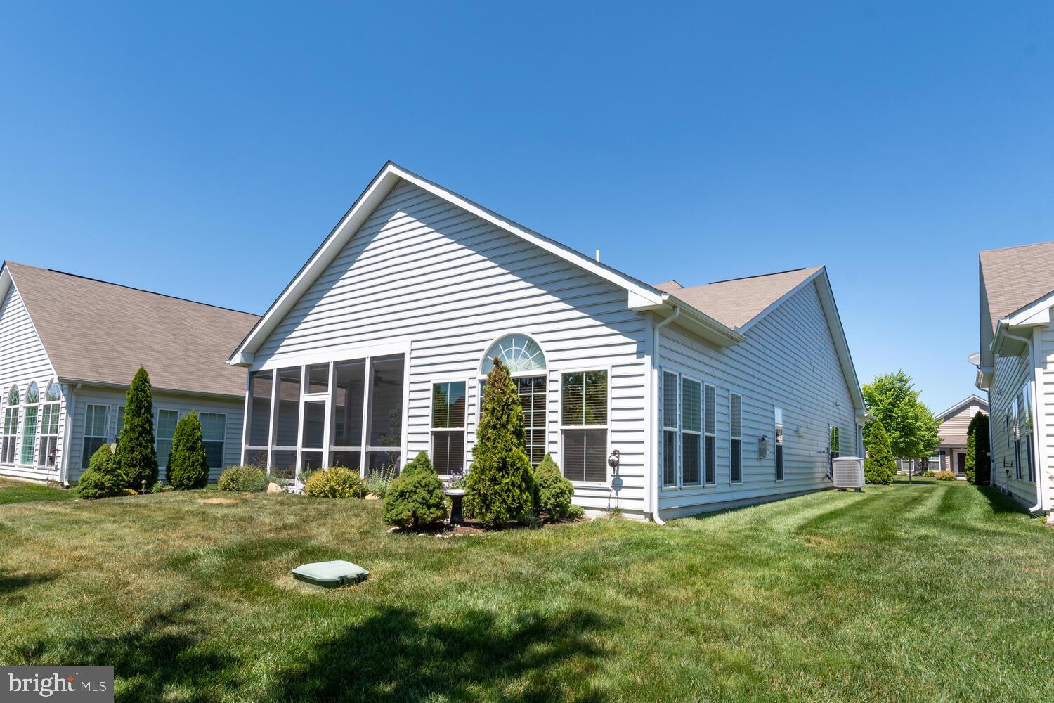 SYMPHONY VILLAGE AT CENTREVILLE - Residential