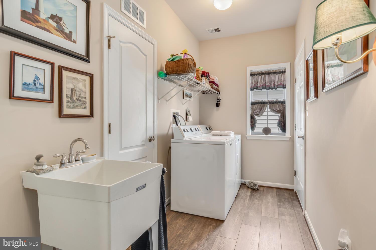 SYMPHONY VILLAGE AT CENTREVILLE - Residential