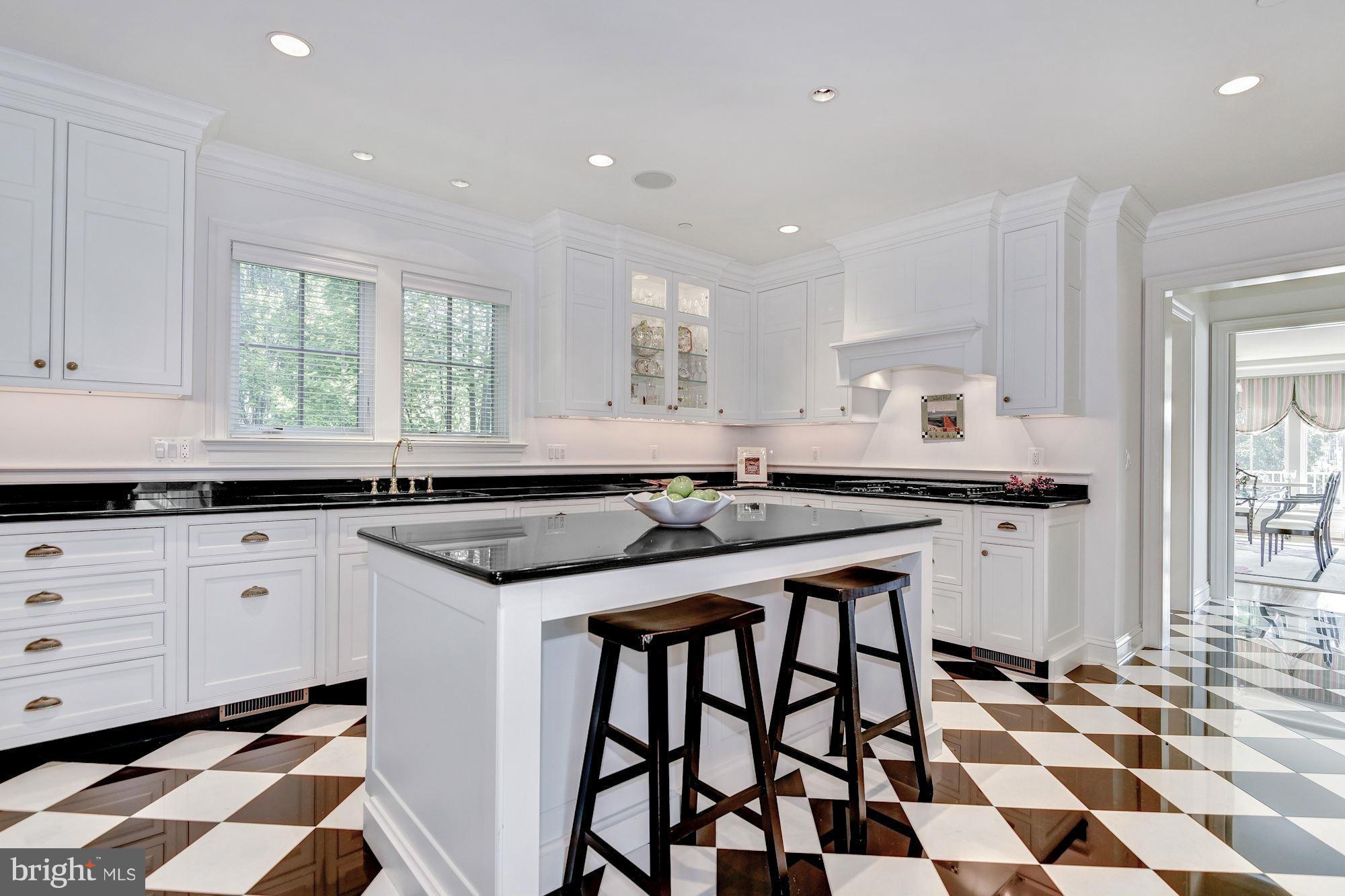 HISTORIC DISTRICT - Residential