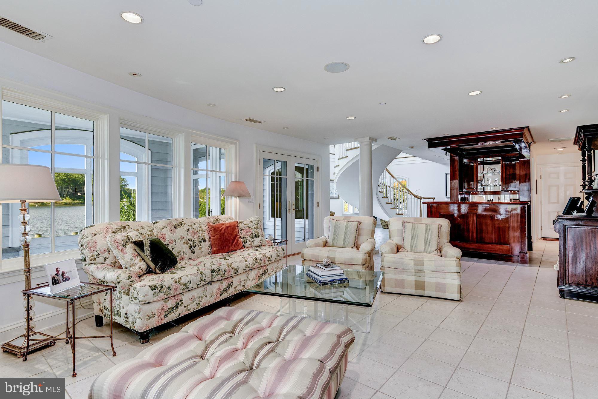 HISTORIC DISTRICT - Residential