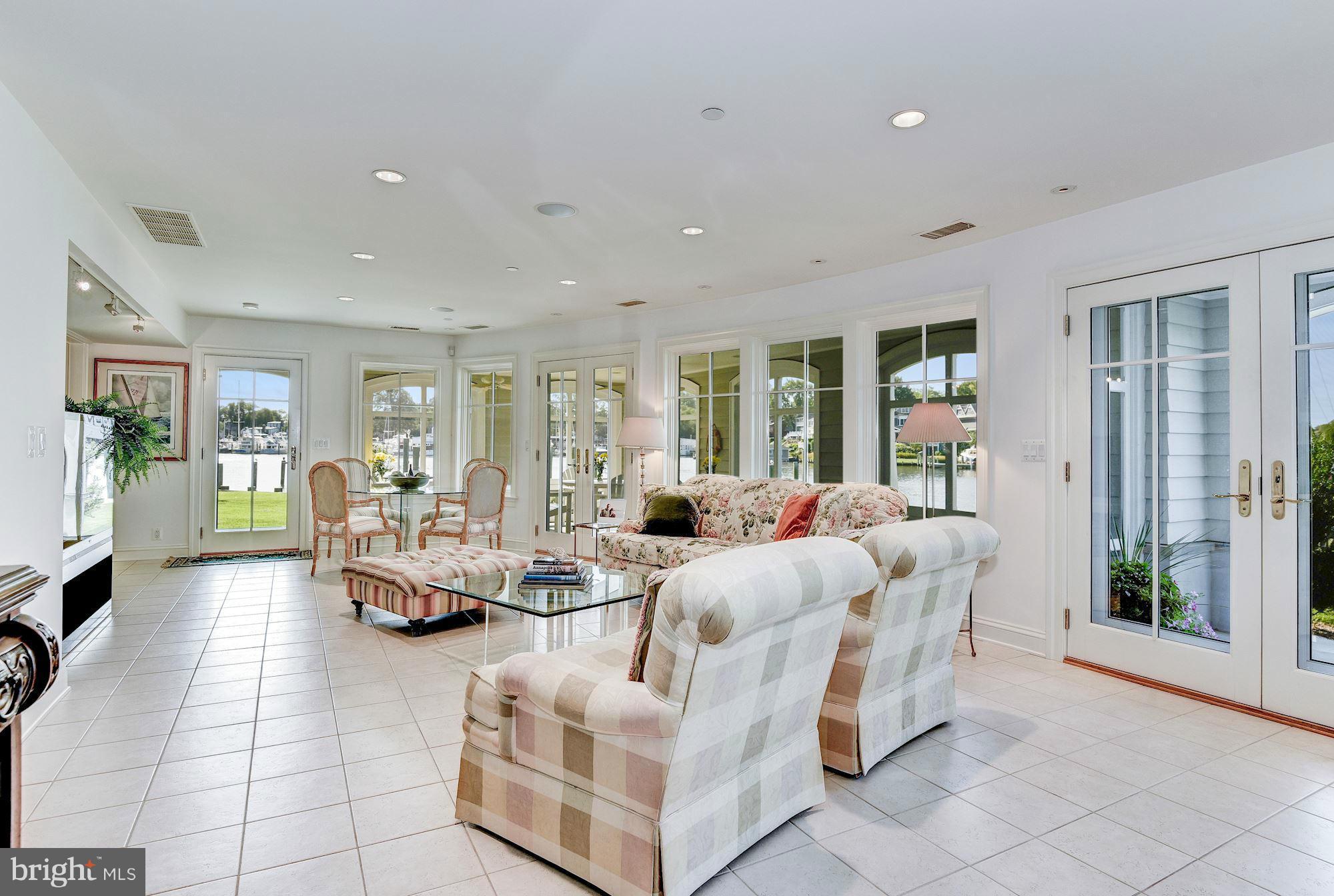 HISTORIC DISTRICT - Residential