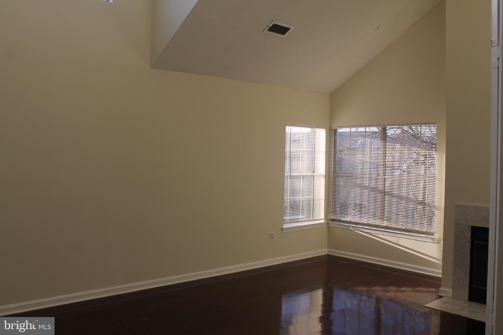 THE VISTAS - Residential Lease