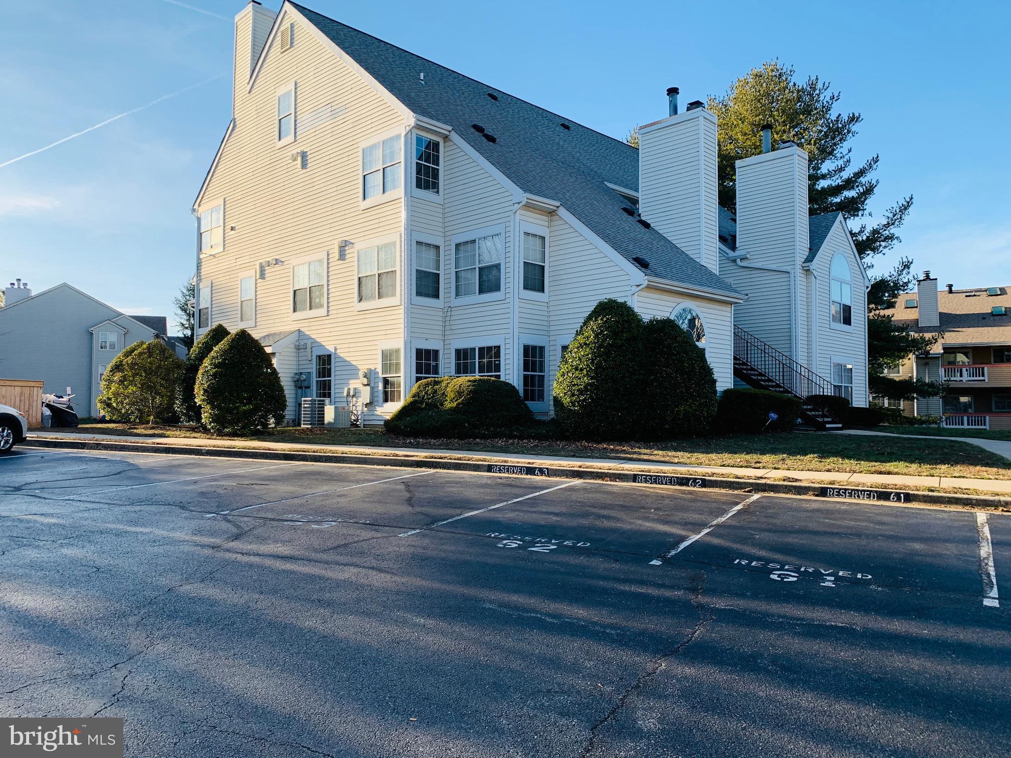 THE VISTAS - Residential Lease