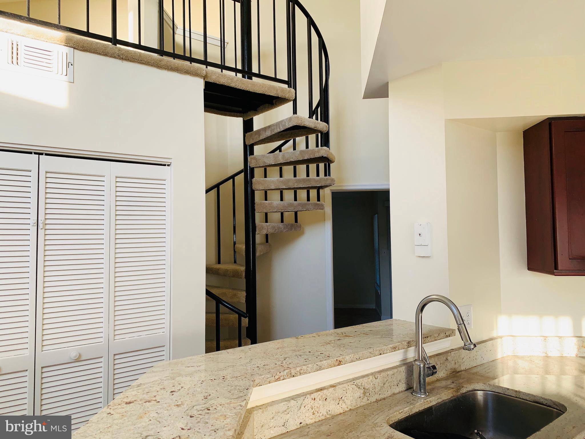 THE VISTAS - Residential Lease