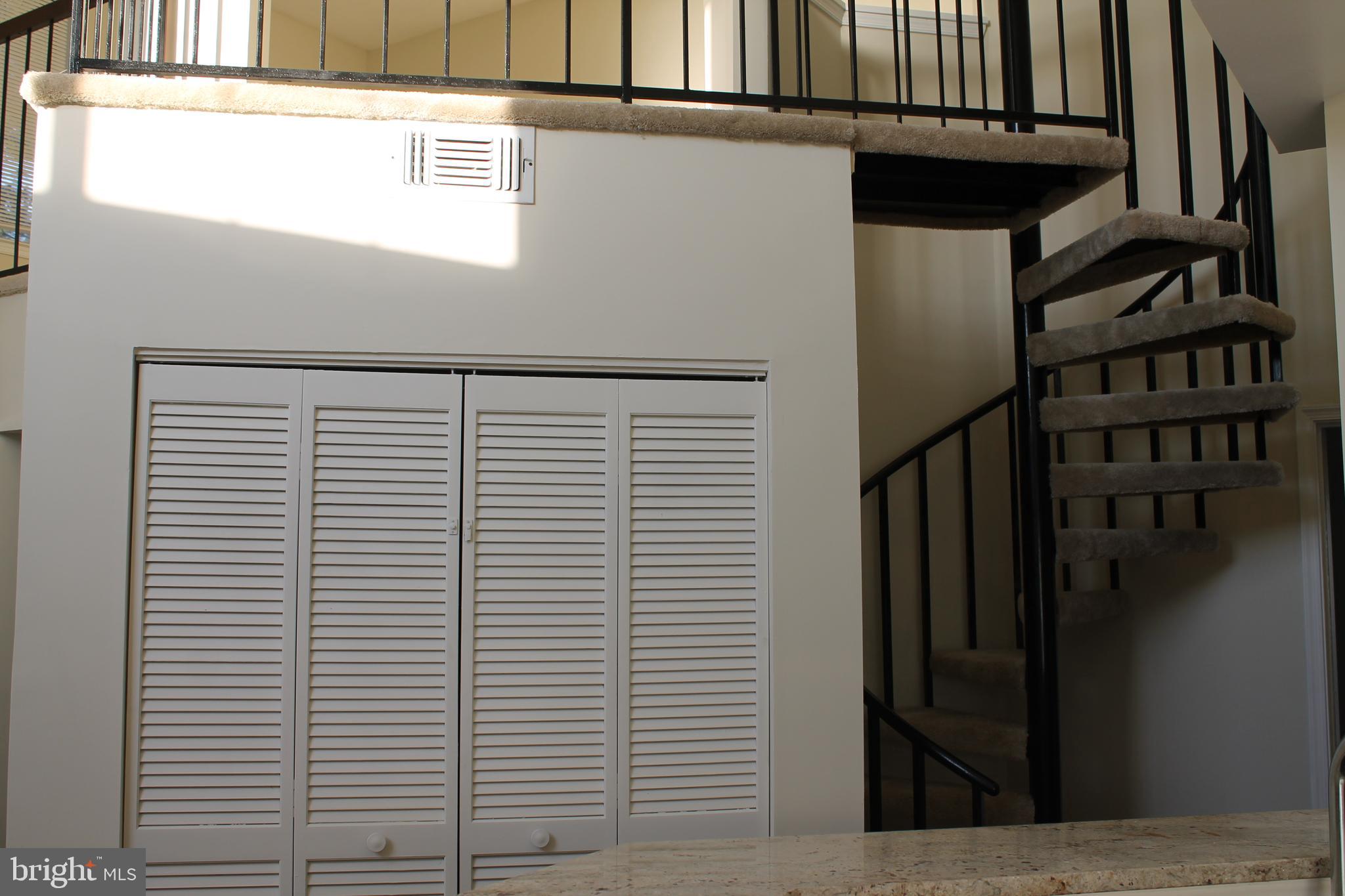 THE VISTAS - Residential Lease