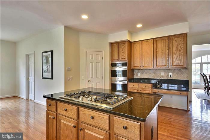 LOCKMAR - Residential