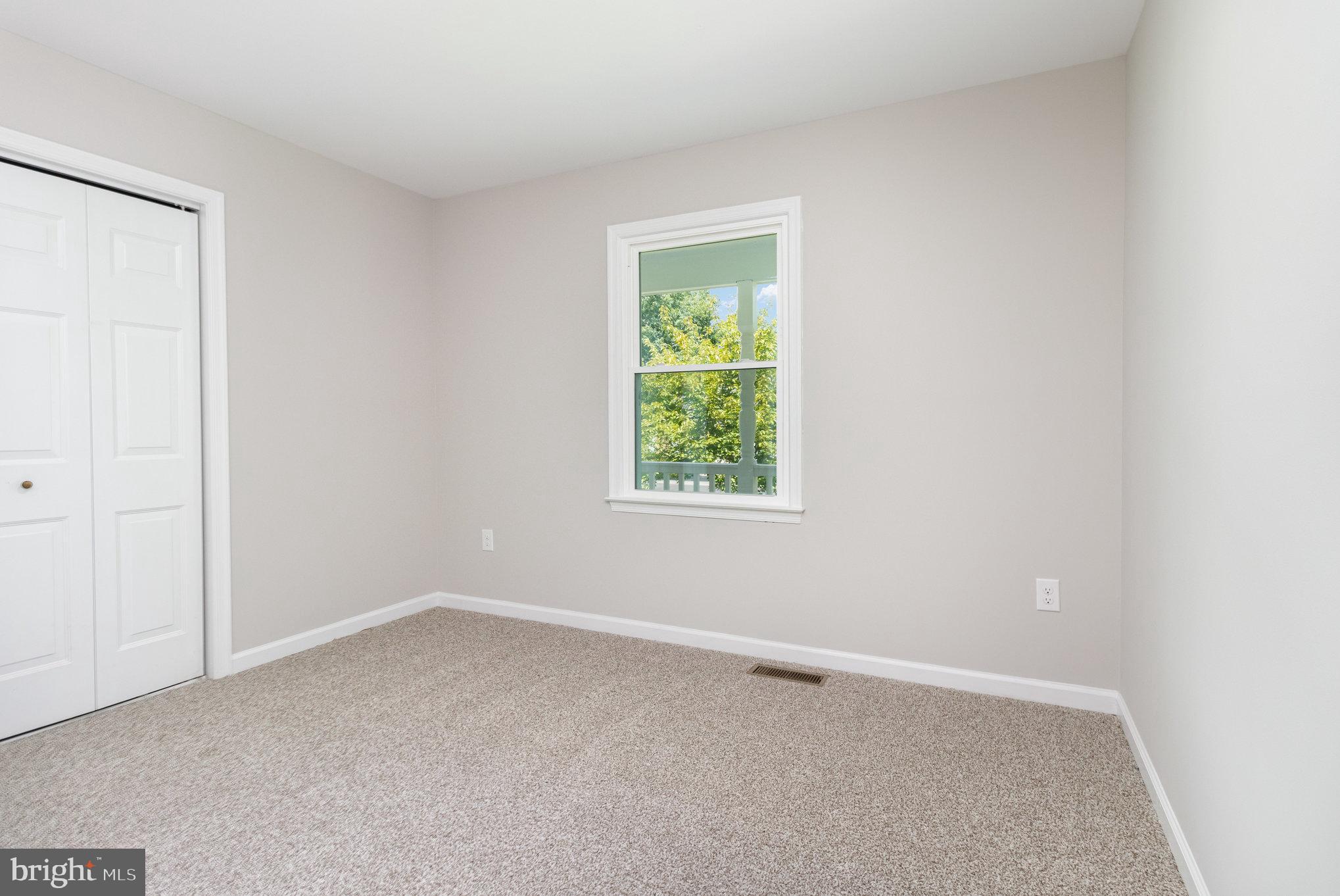 DEVONNE WOODS - Residential