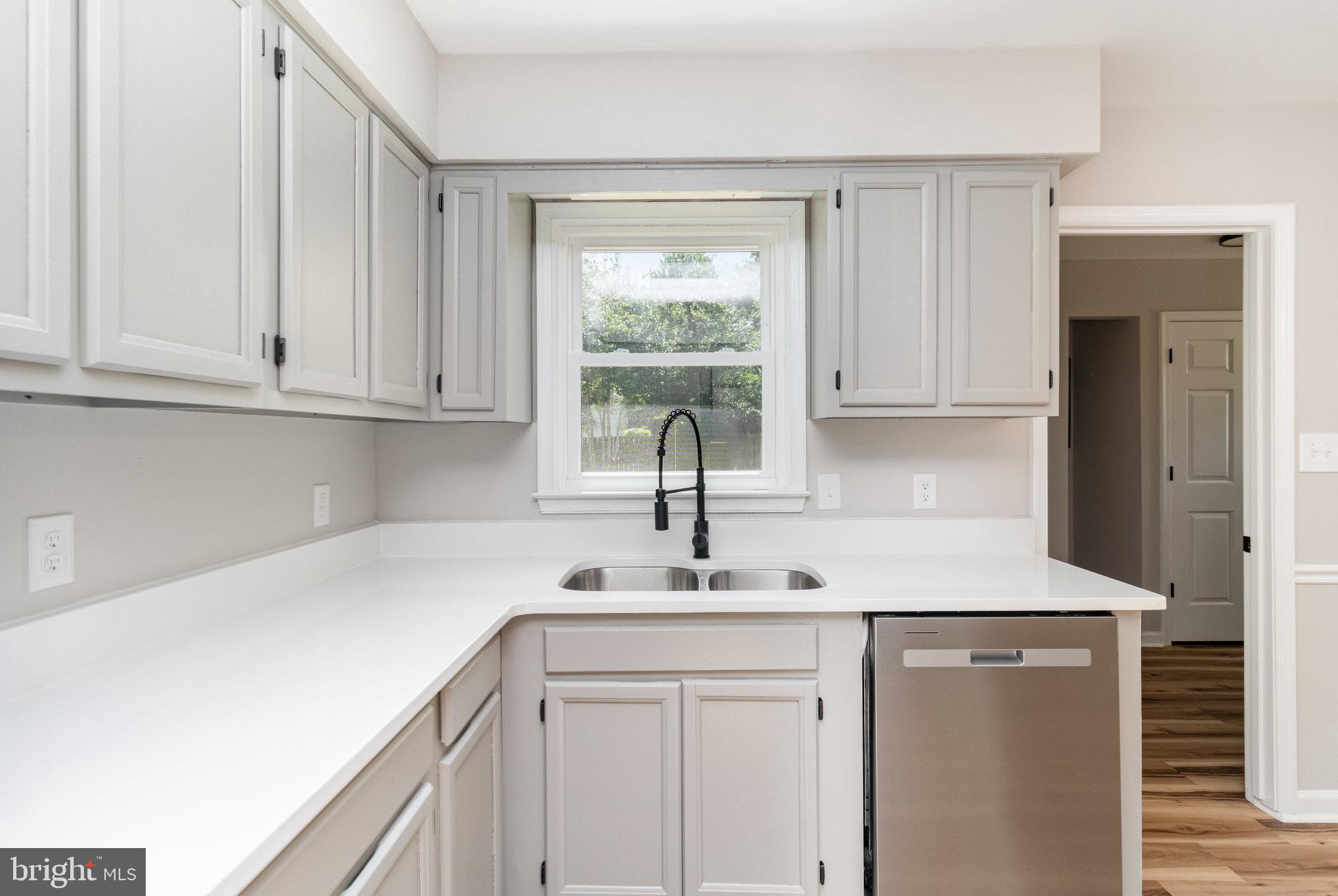 DEVONNE WOODS - Residential