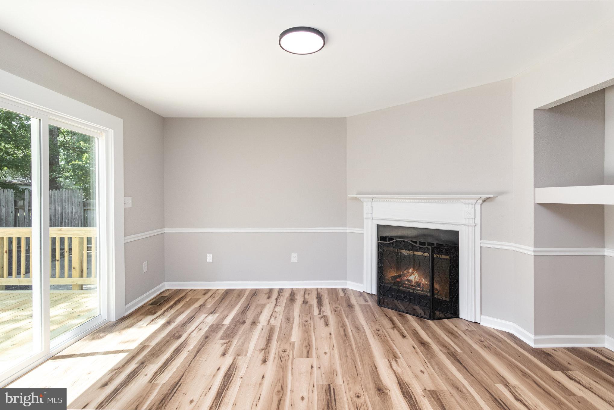 DEVONNE WOODS - Residential