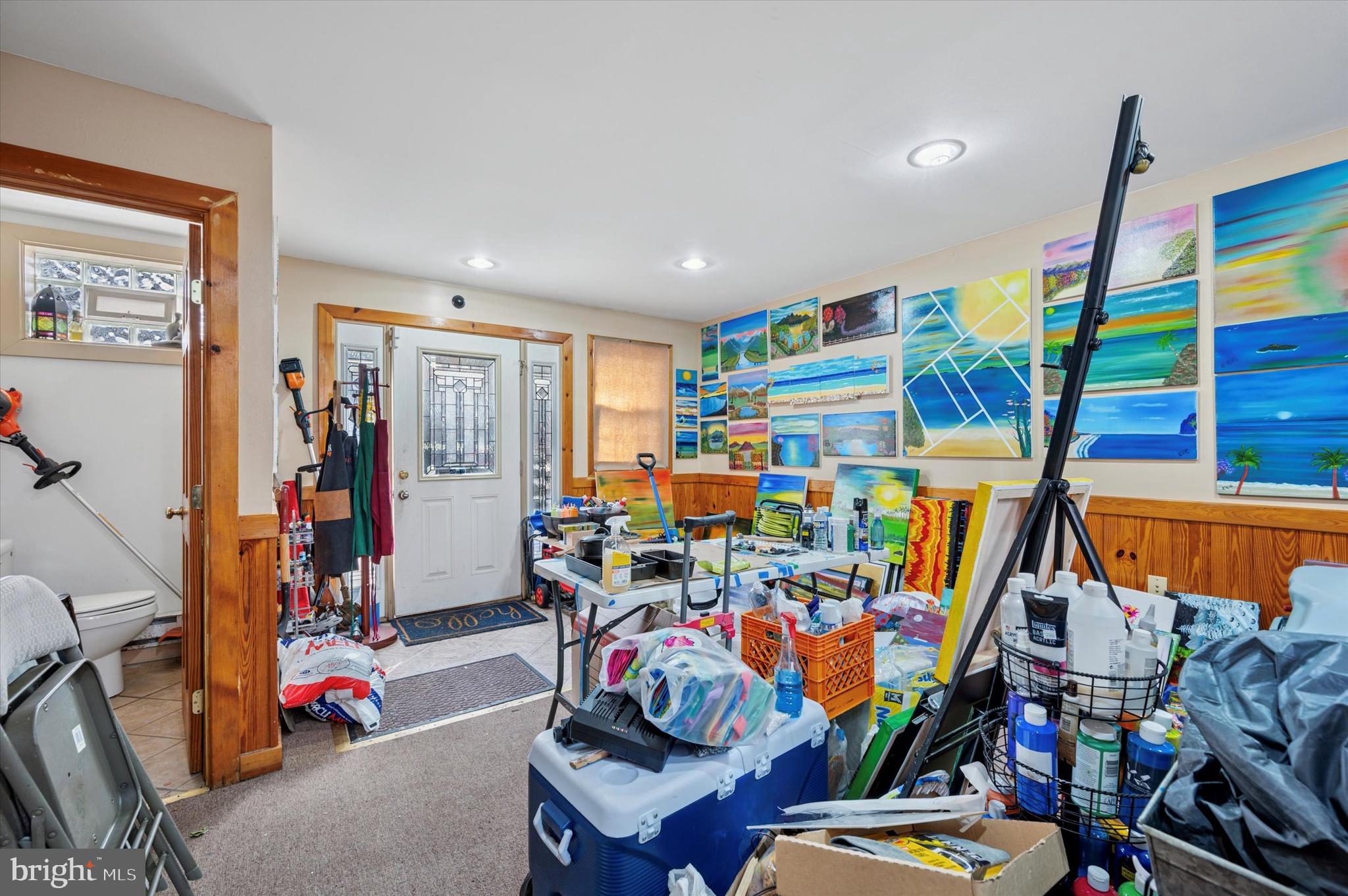 EAST OAK LANE - Residential