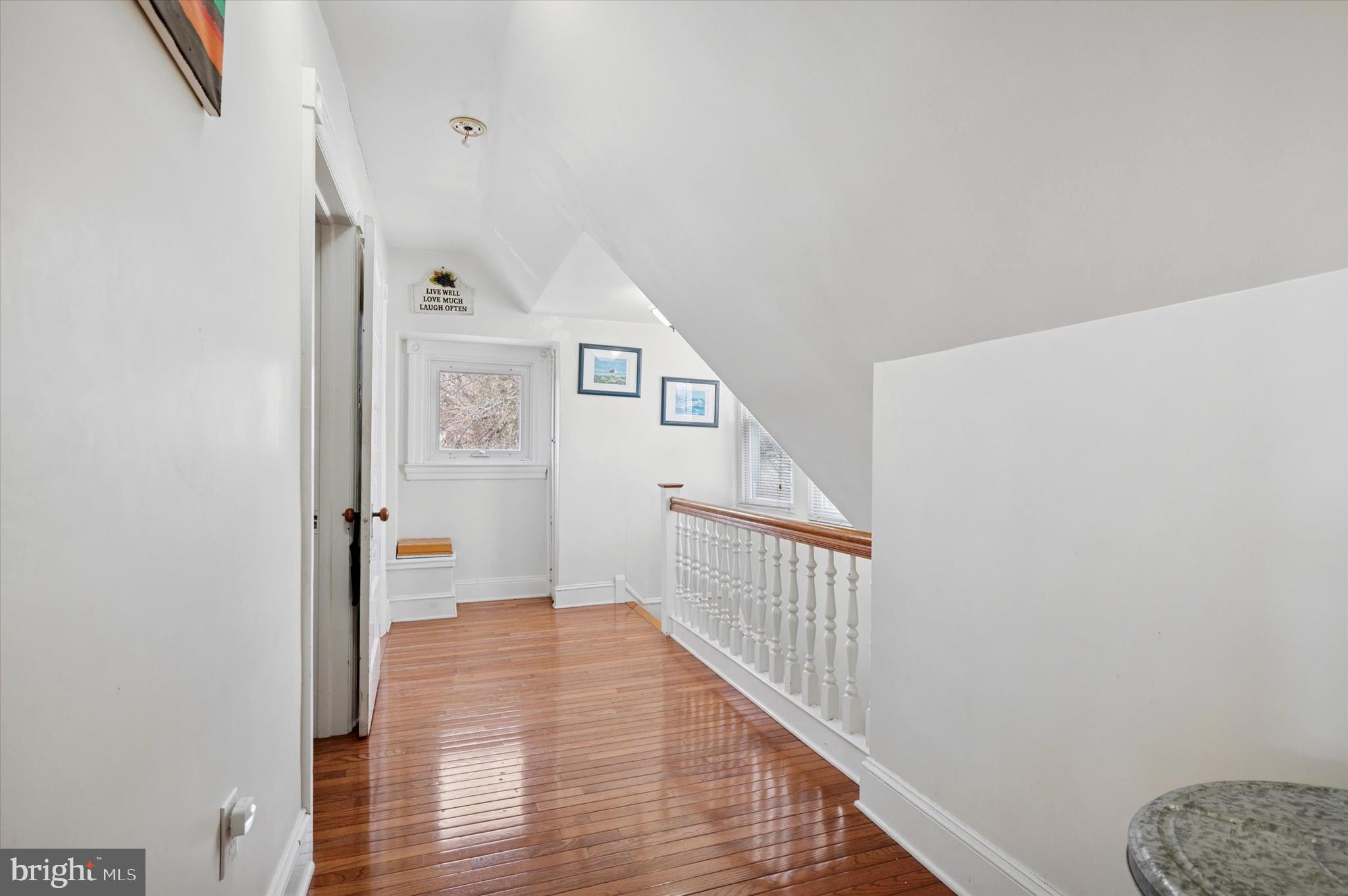 EAST OAK LANE - Residential