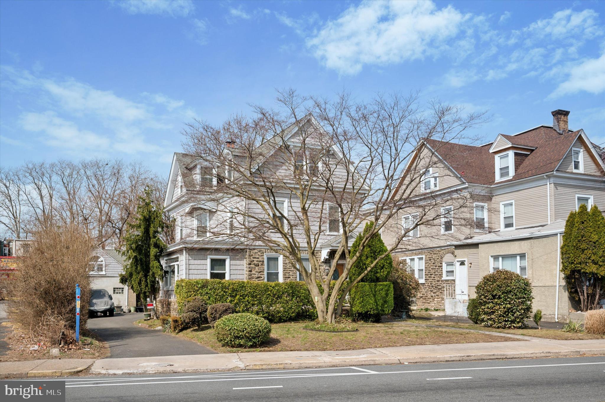 EAST OAK LANE - Residential