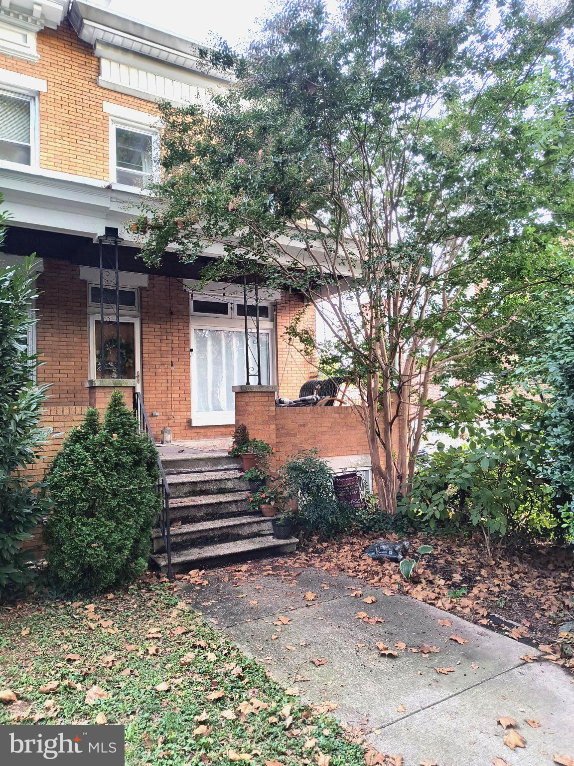 1213 W 41ST STREET